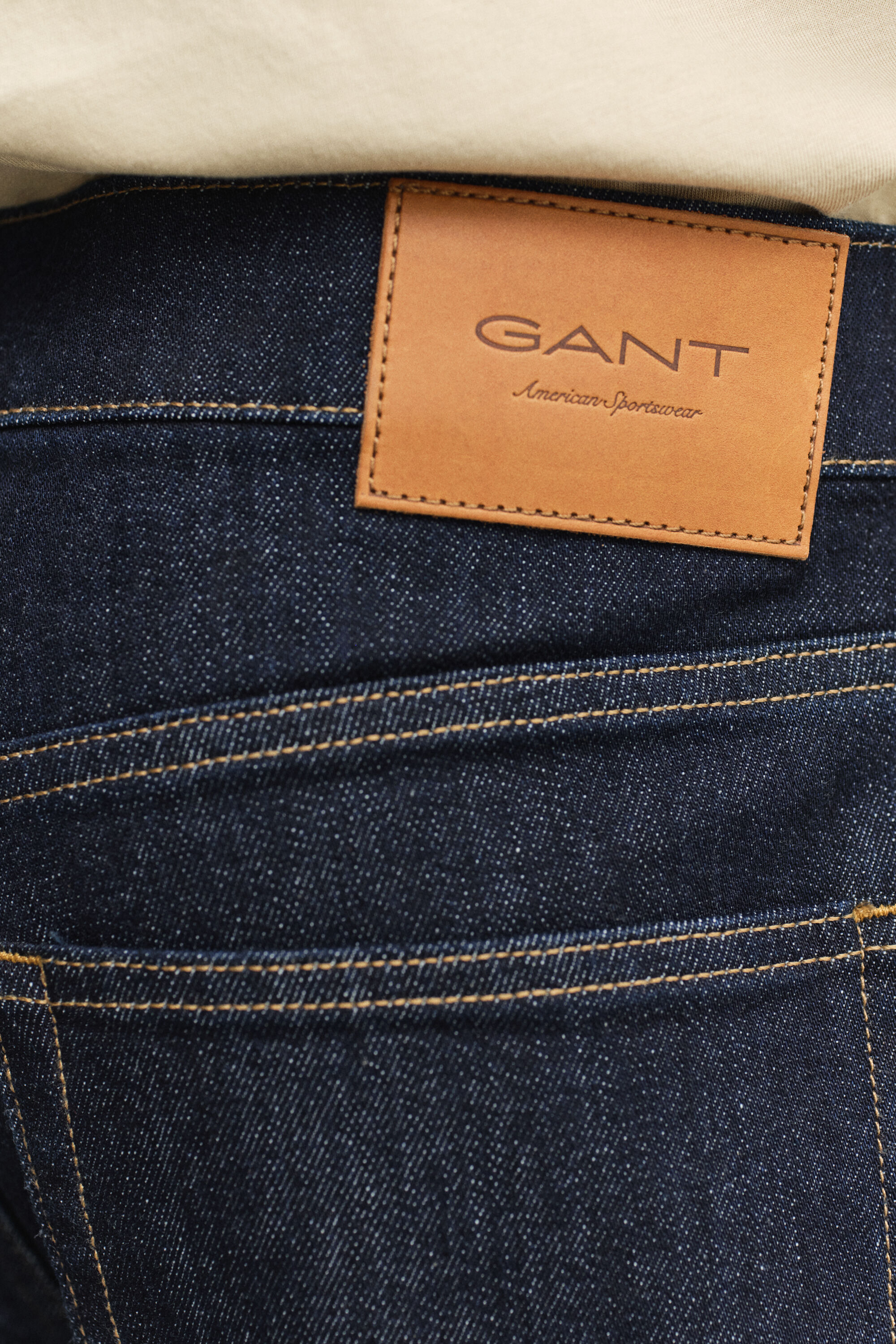 Regular fit jeans i let vask