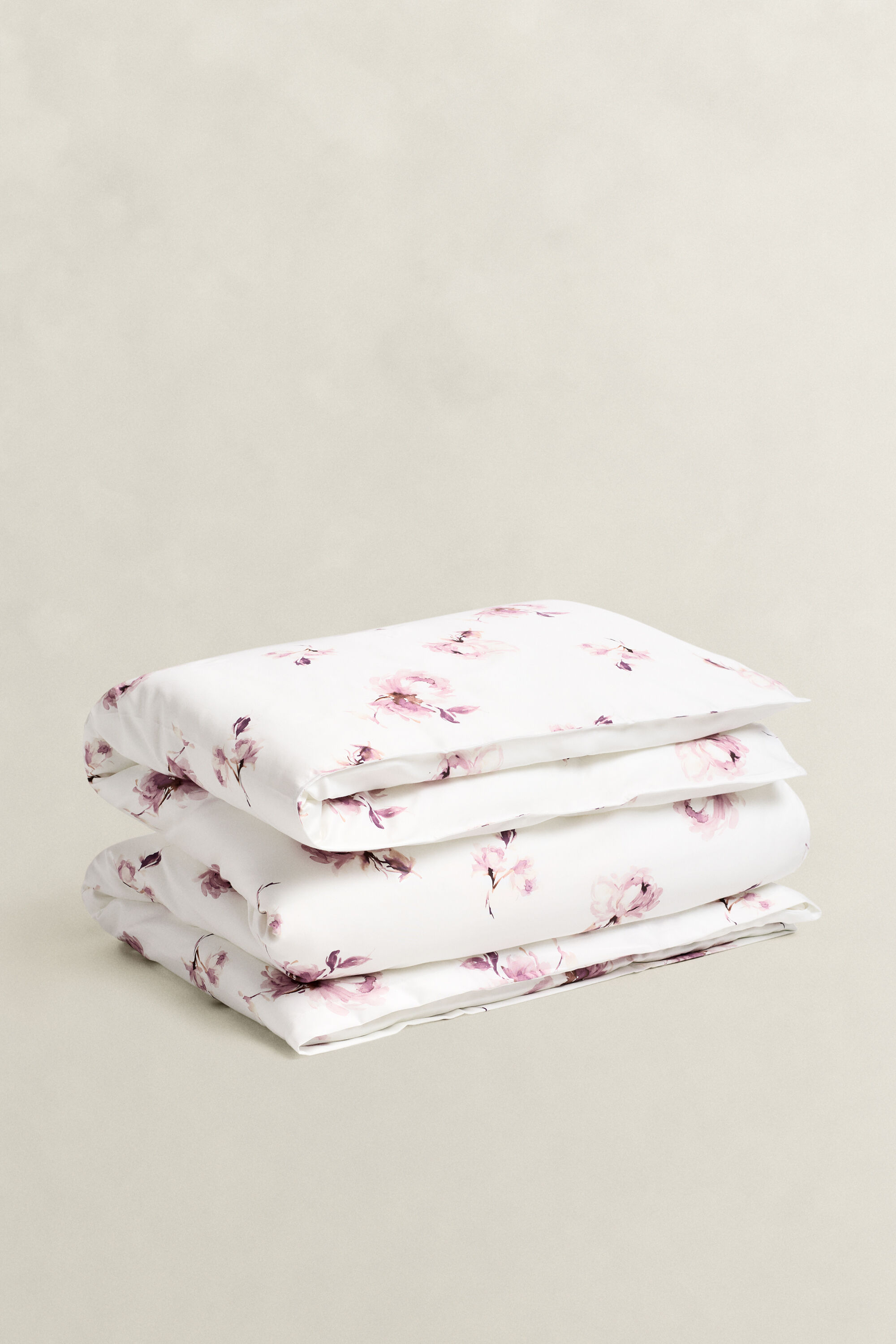 Enkelt dynebetræk med blomsterprint