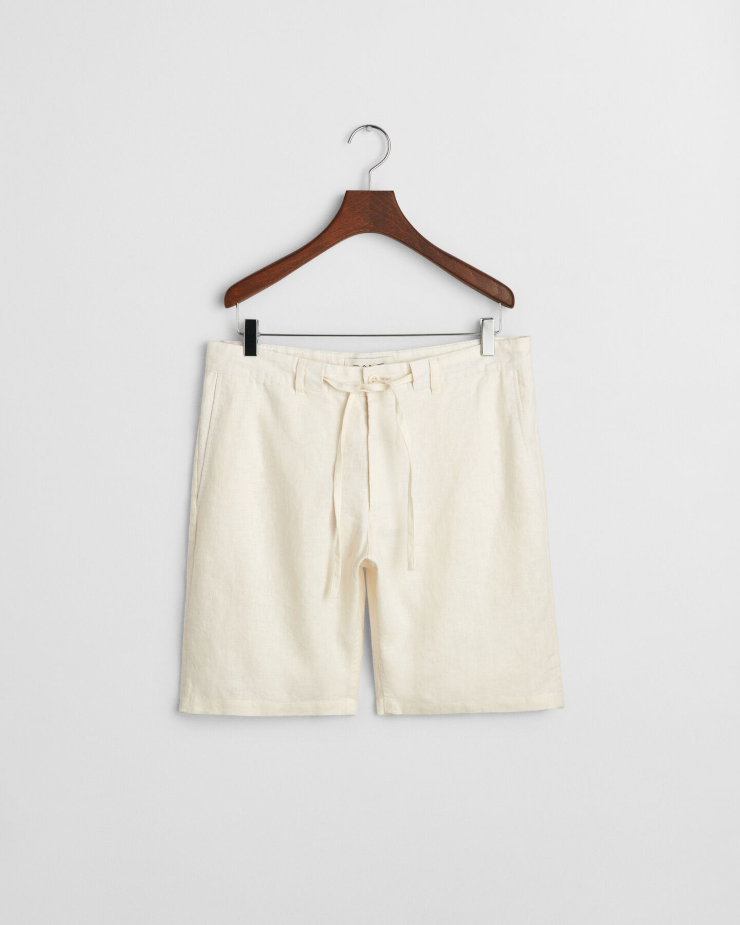 Relaxed fit shorts af hør med løbesnor
