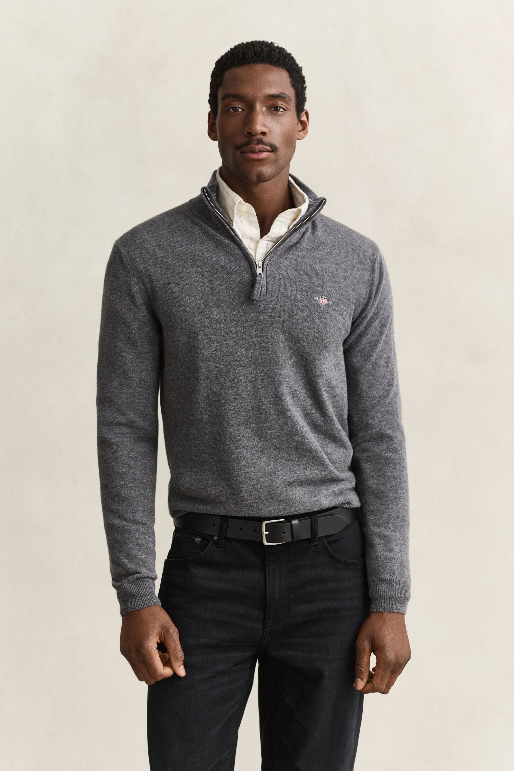 Sweater i lammeuld med halv lynlås
