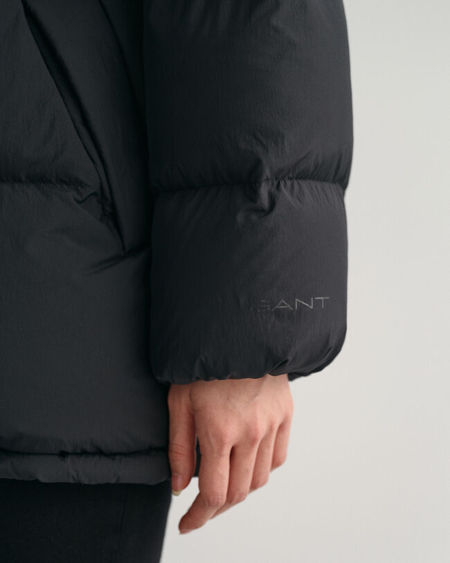 Dunjakke i melleml&aelig;ngde