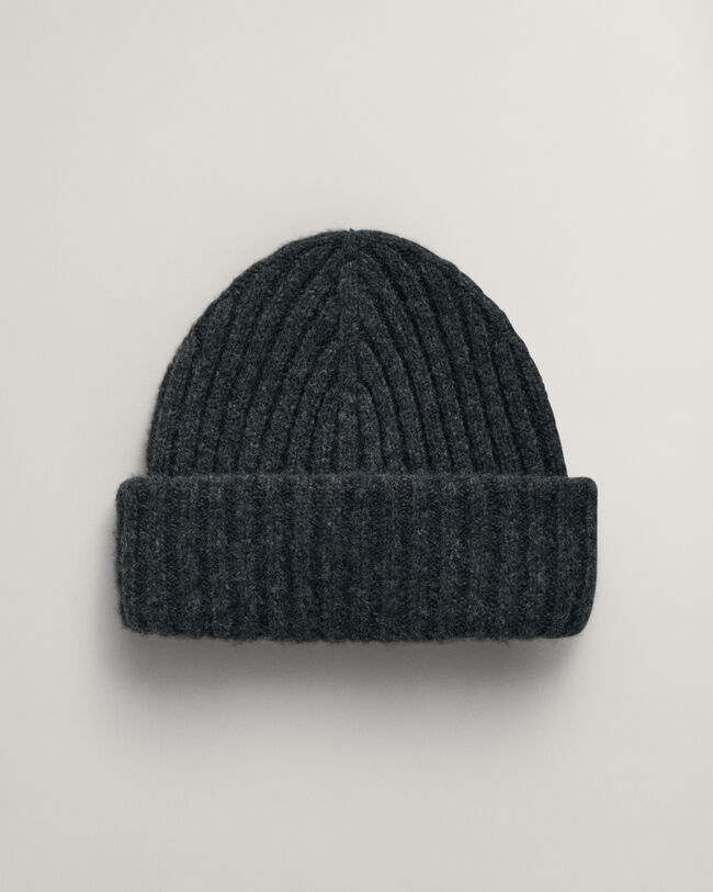Ribstrikket beanie