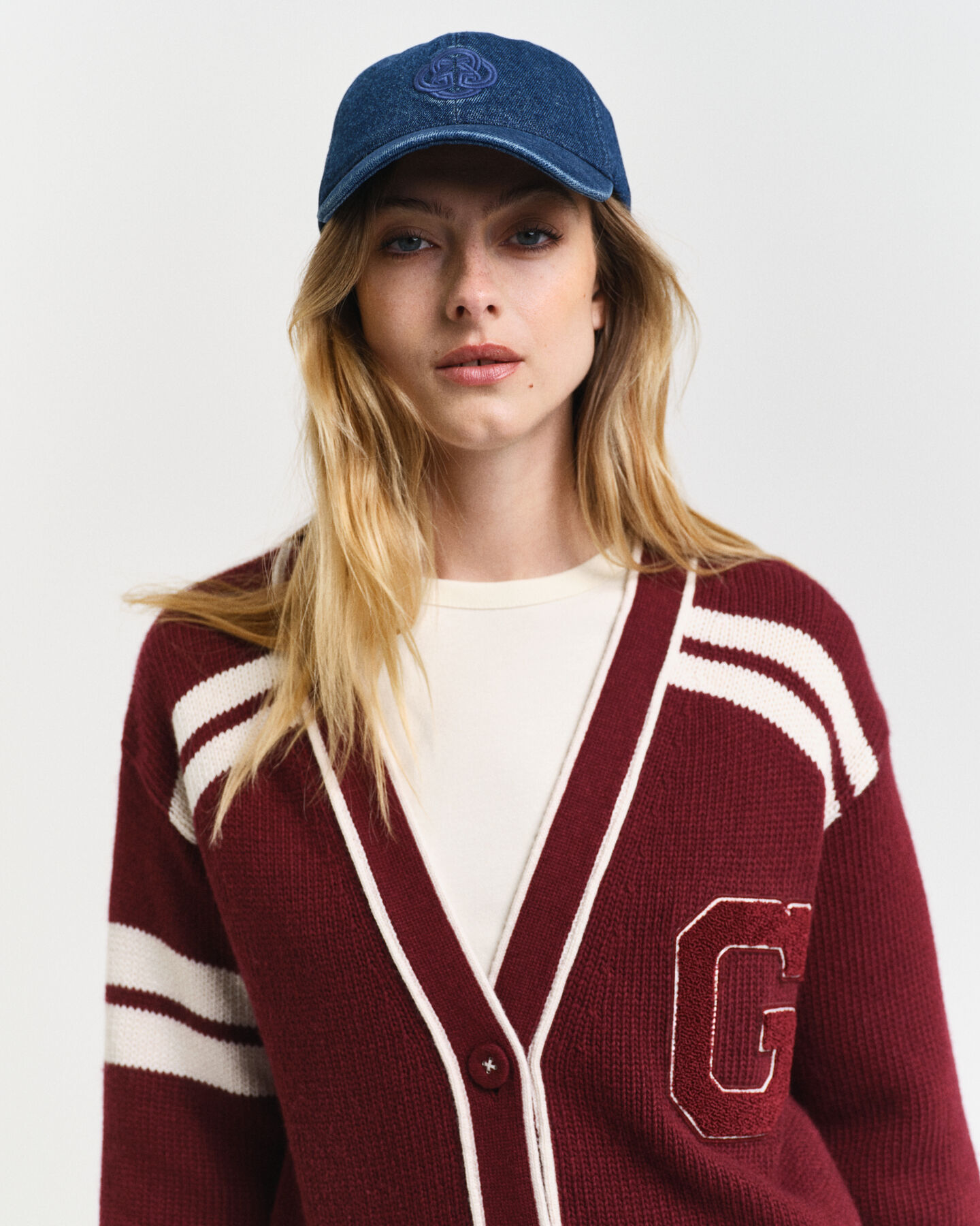 GANT Varsity cardigan med V-hals