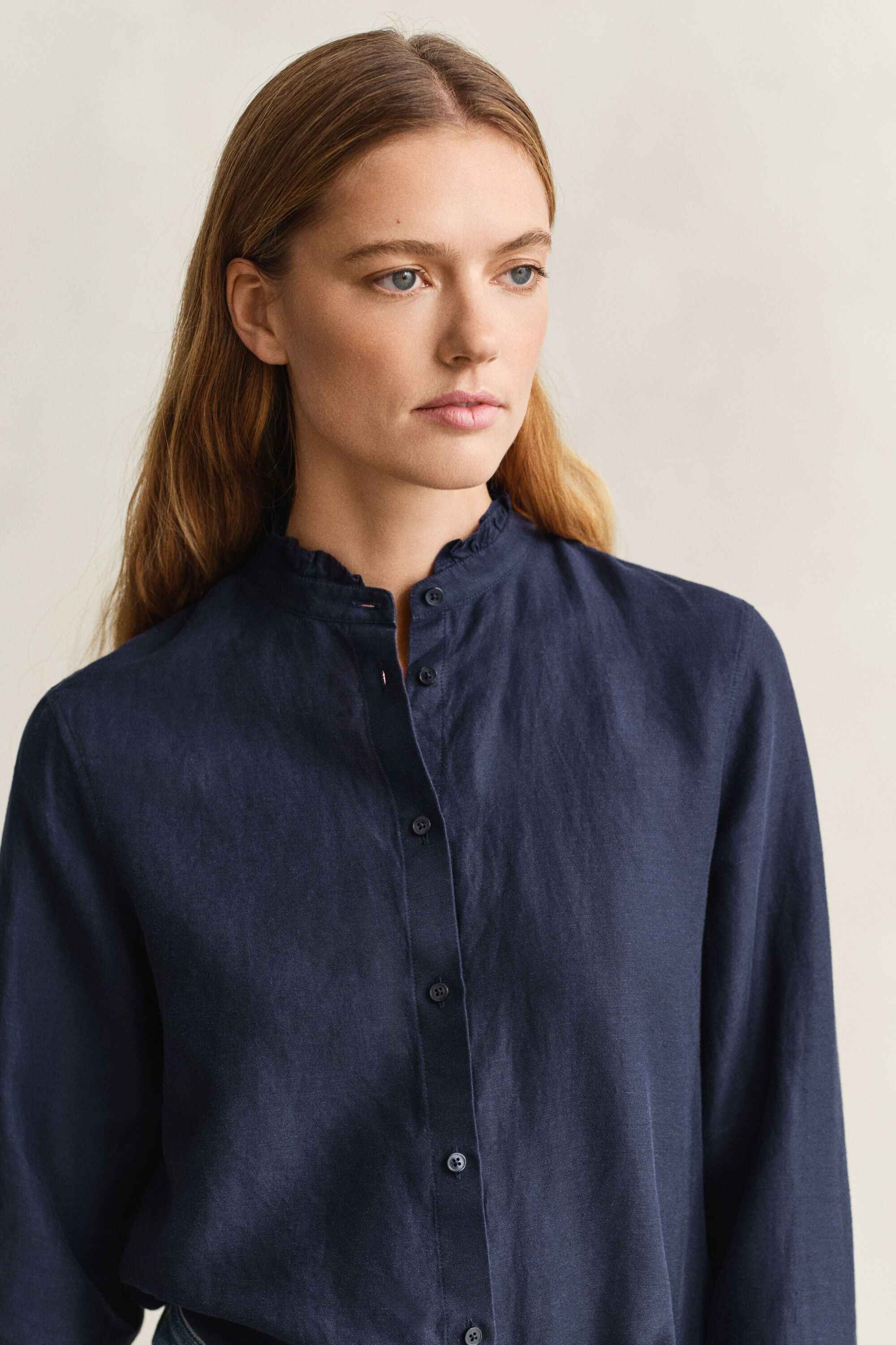 Flæset bluse af hørblanding