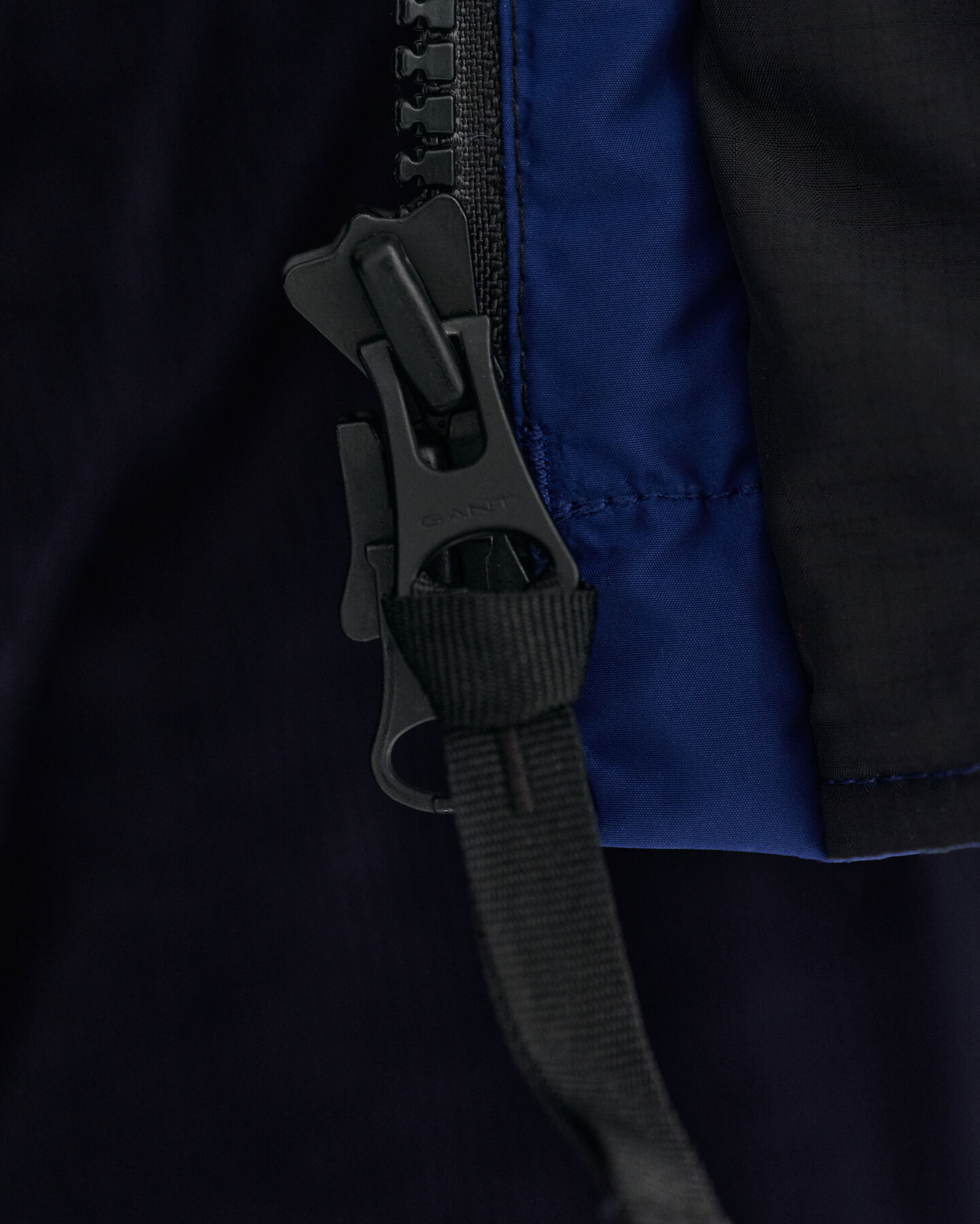 Jakke med blokke og vattering