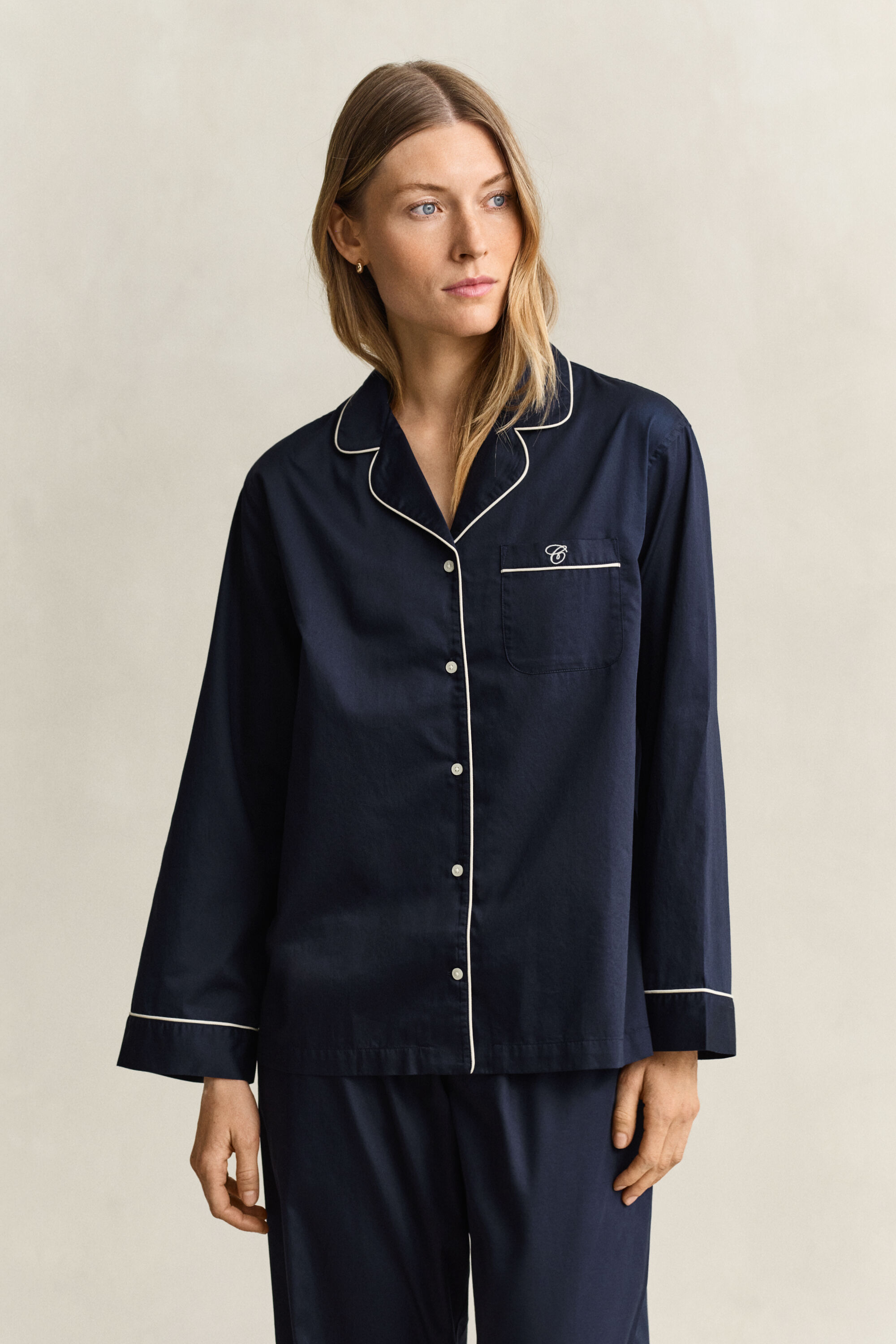 Pyjamassæt i satin