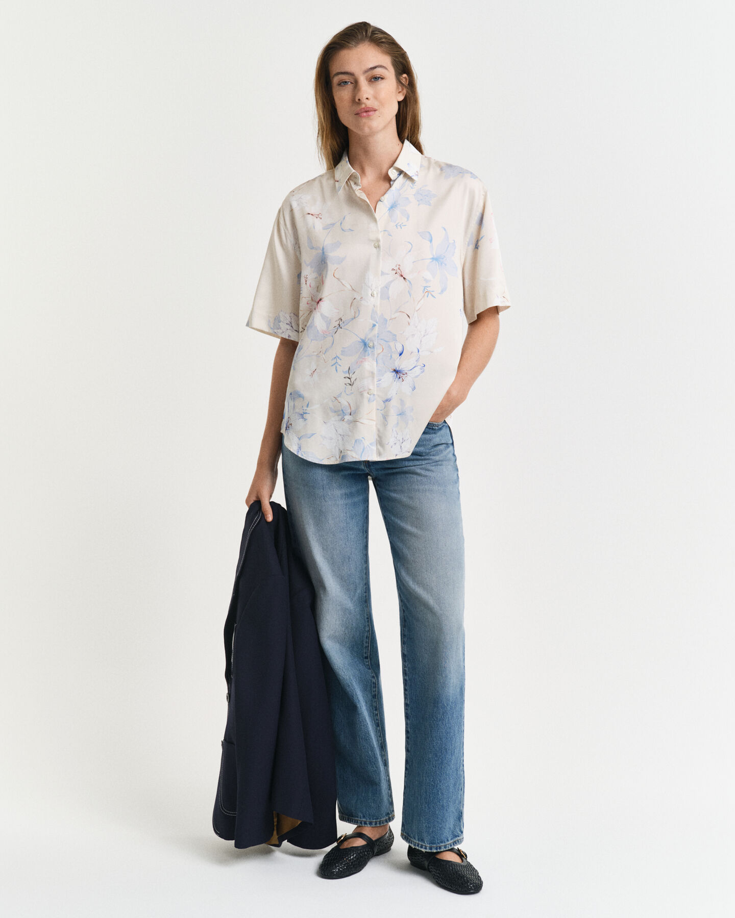 Regular fit skjorte med blomstertryk og korte ærmer