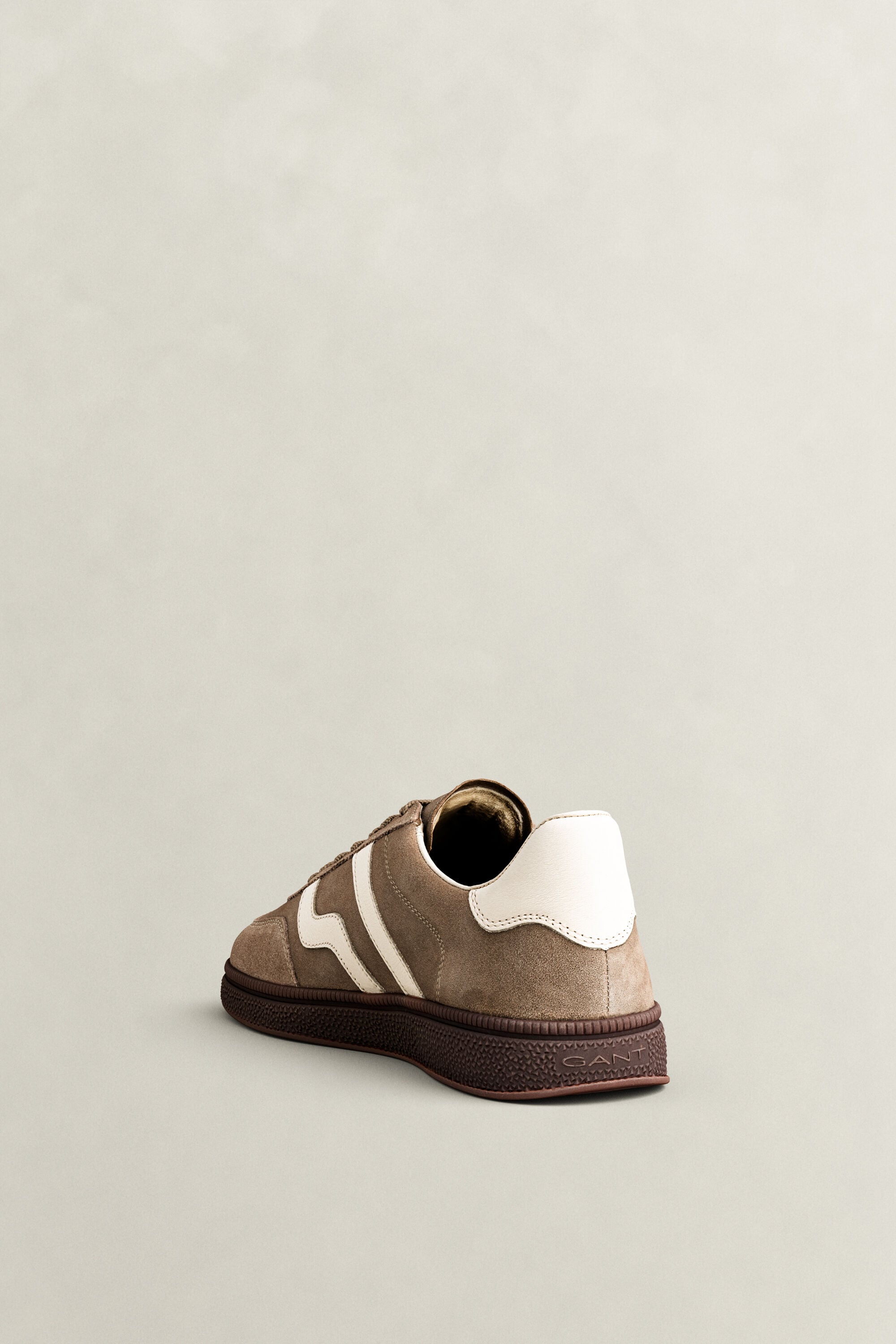 Cuzmo sneakers i ruskind