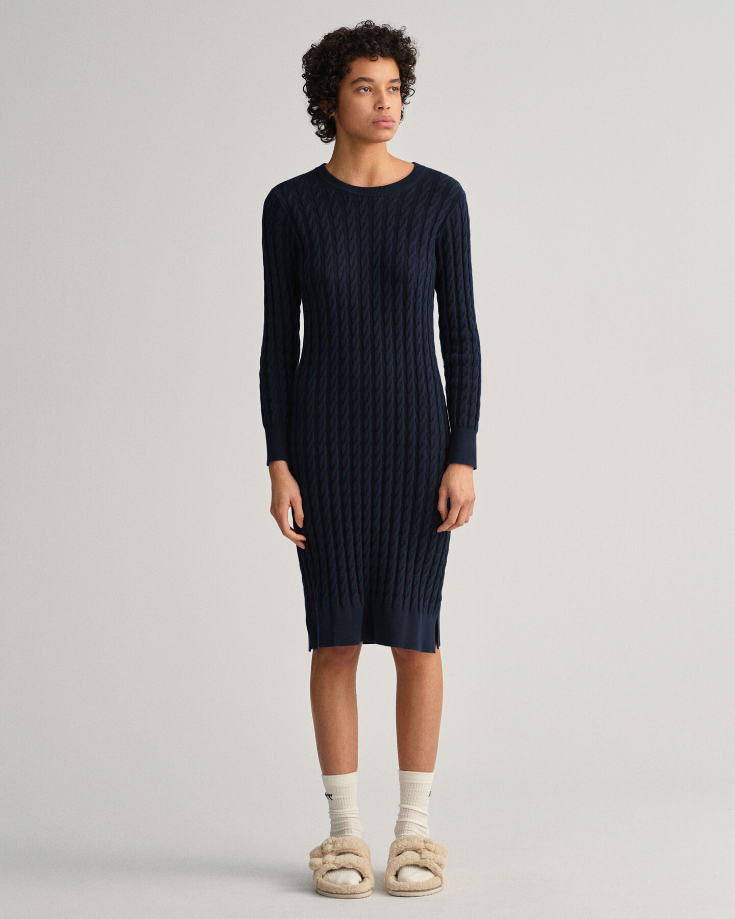 Kjole med snoet kabelstrik