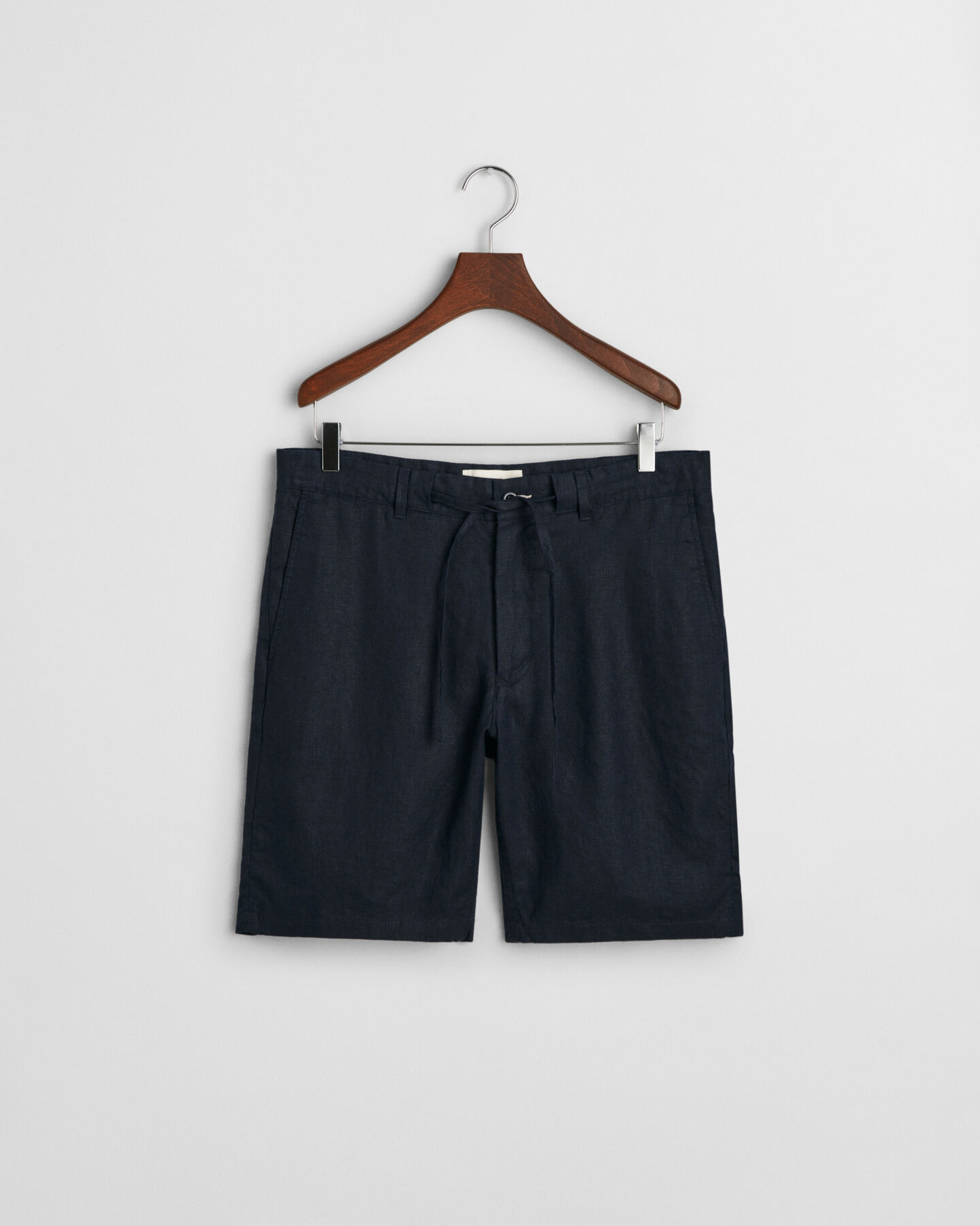 Relaxed fit shorts af hør med løbesnor