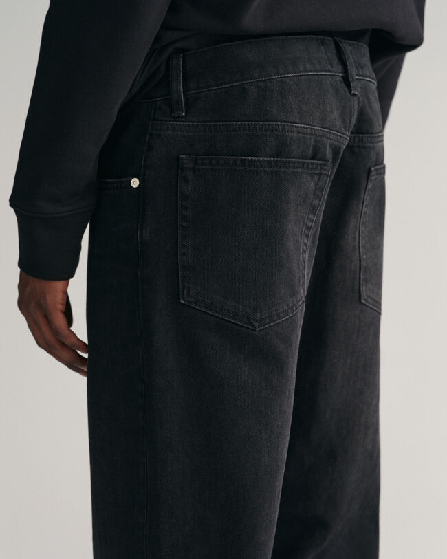 Relaxed fit tilspidsede jeans