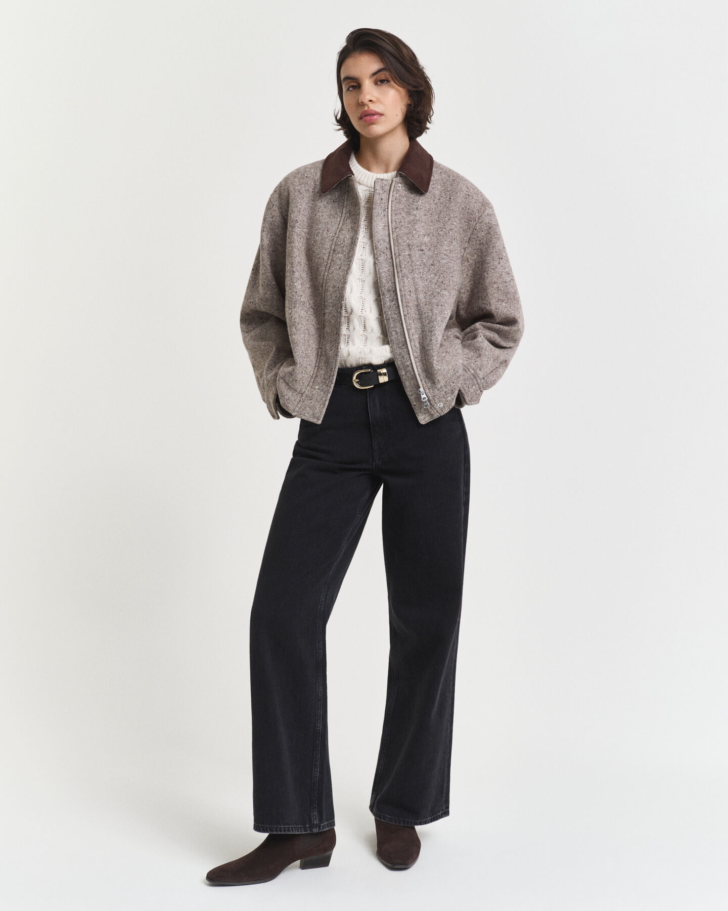 Kortærmet top med pufærmer og kabelstrik