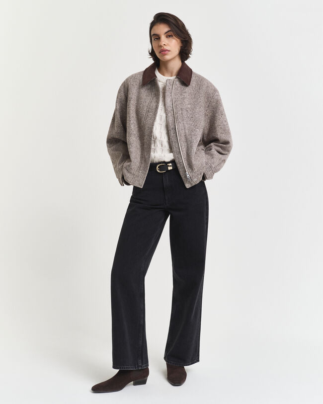 Kortærmet top med pufærmer og kabelstrik