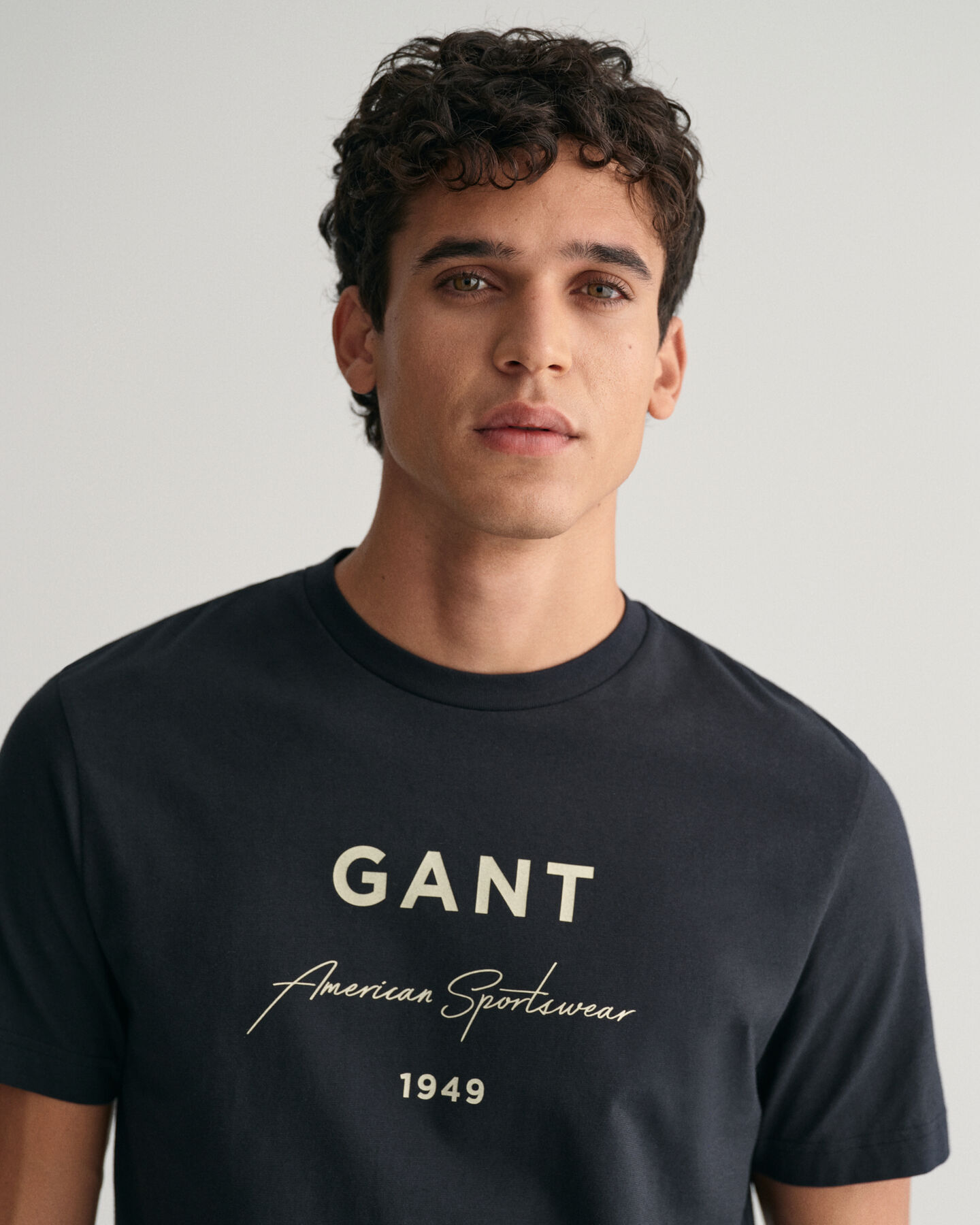 T-shirt med GANT Script Graphic tryk