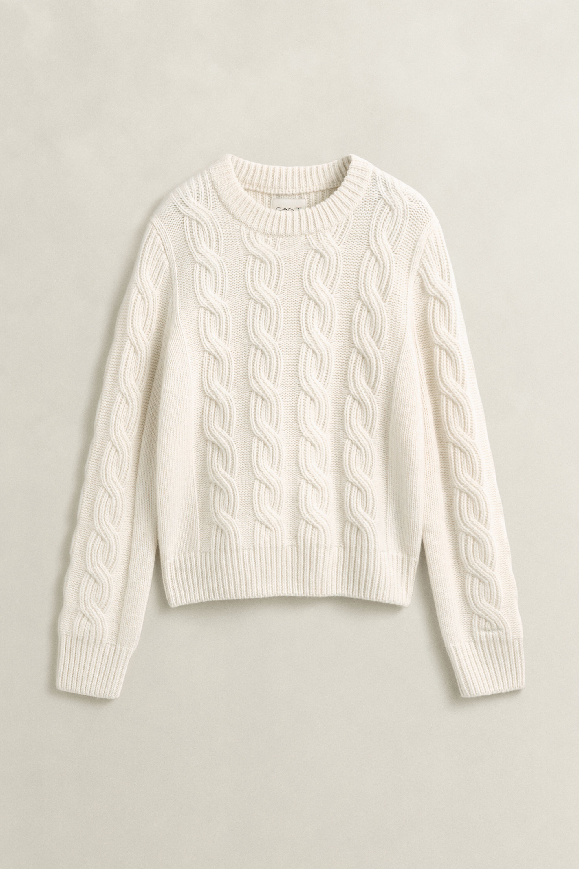 Kabelstrikket sweater i uldblanding
