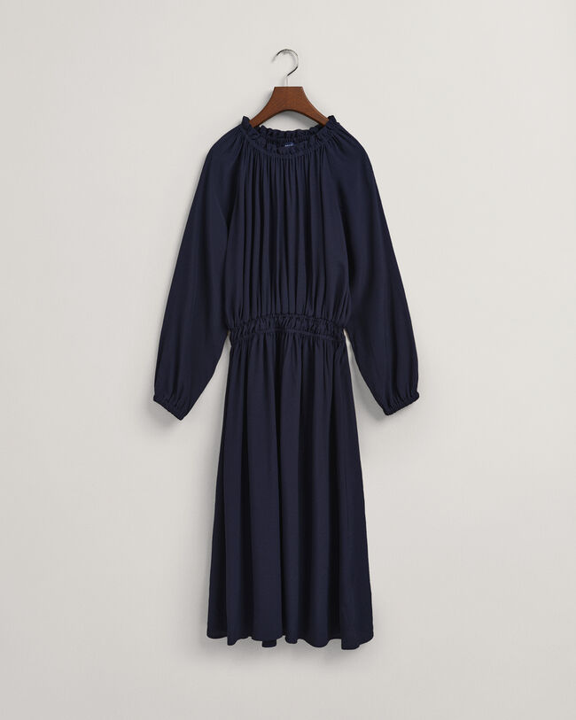 Kjole med bådudskæring