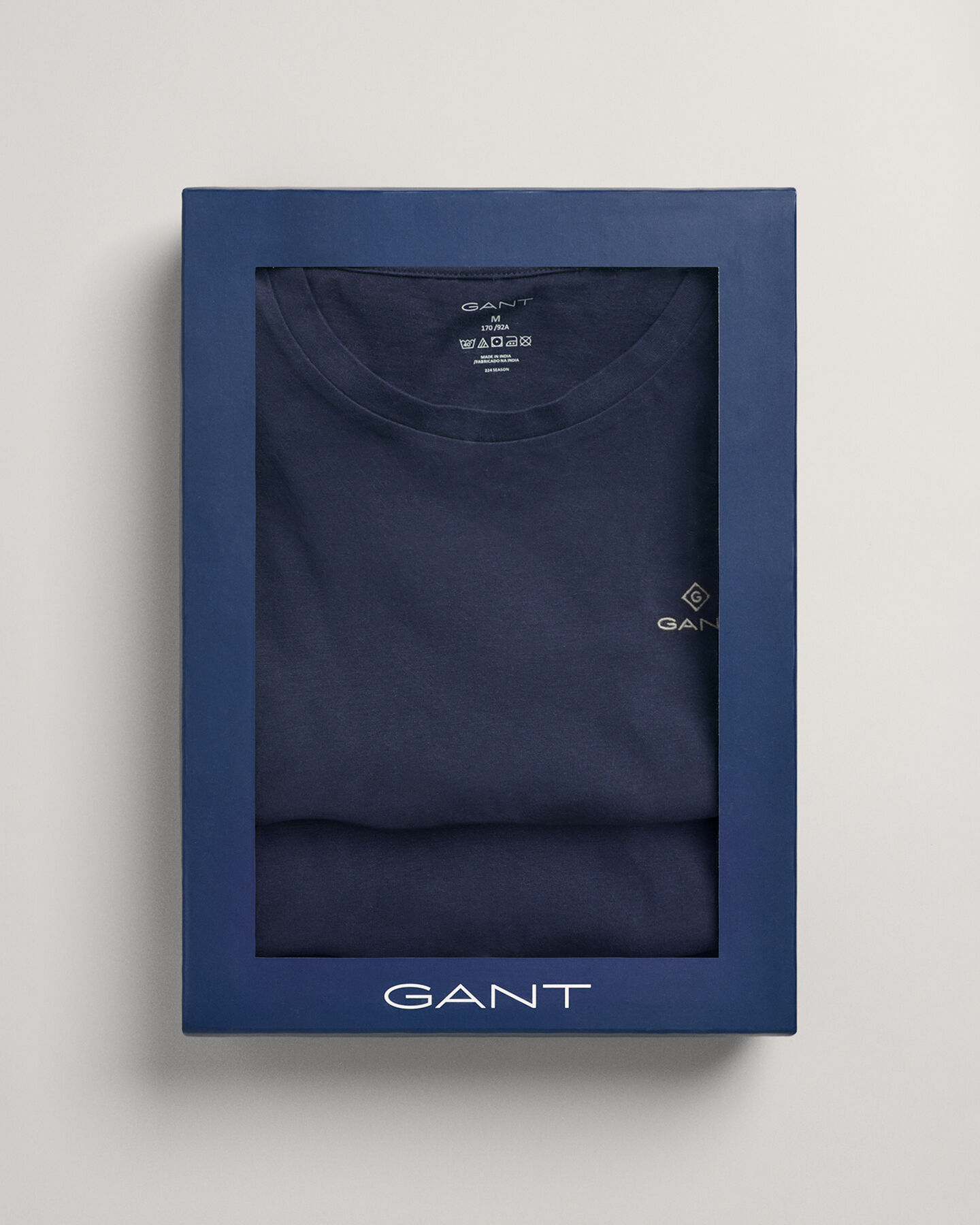 Pyjamass&aelig;t med T-shirt i gave&aelig;ske