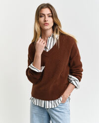 Sildebensm&oslash;nstret sweater med V-hals