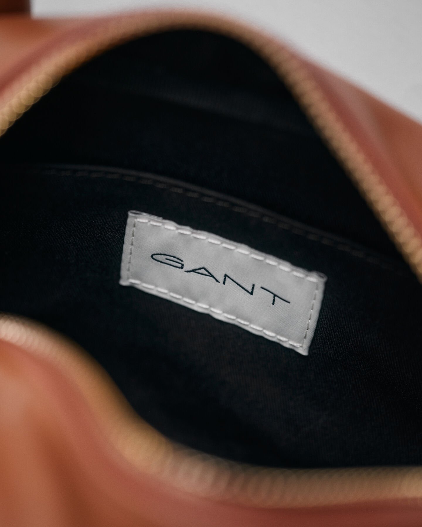 Iconic mini lædertaske