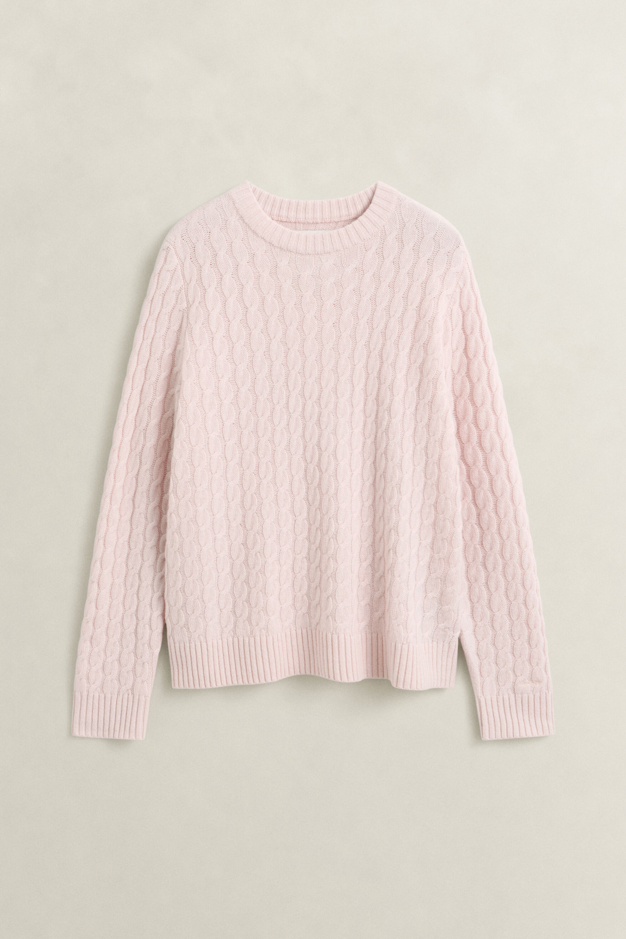 Sweater af kashmir med kabelstrik