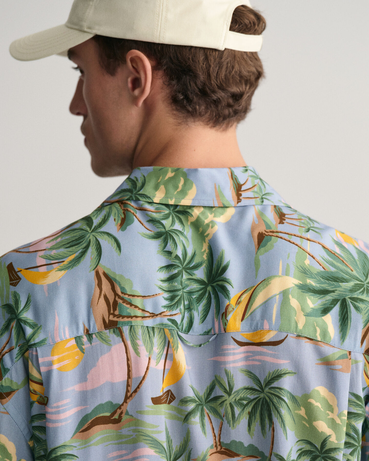 Relaxed Fit Hawaiian Print skjorte med korte ærmer