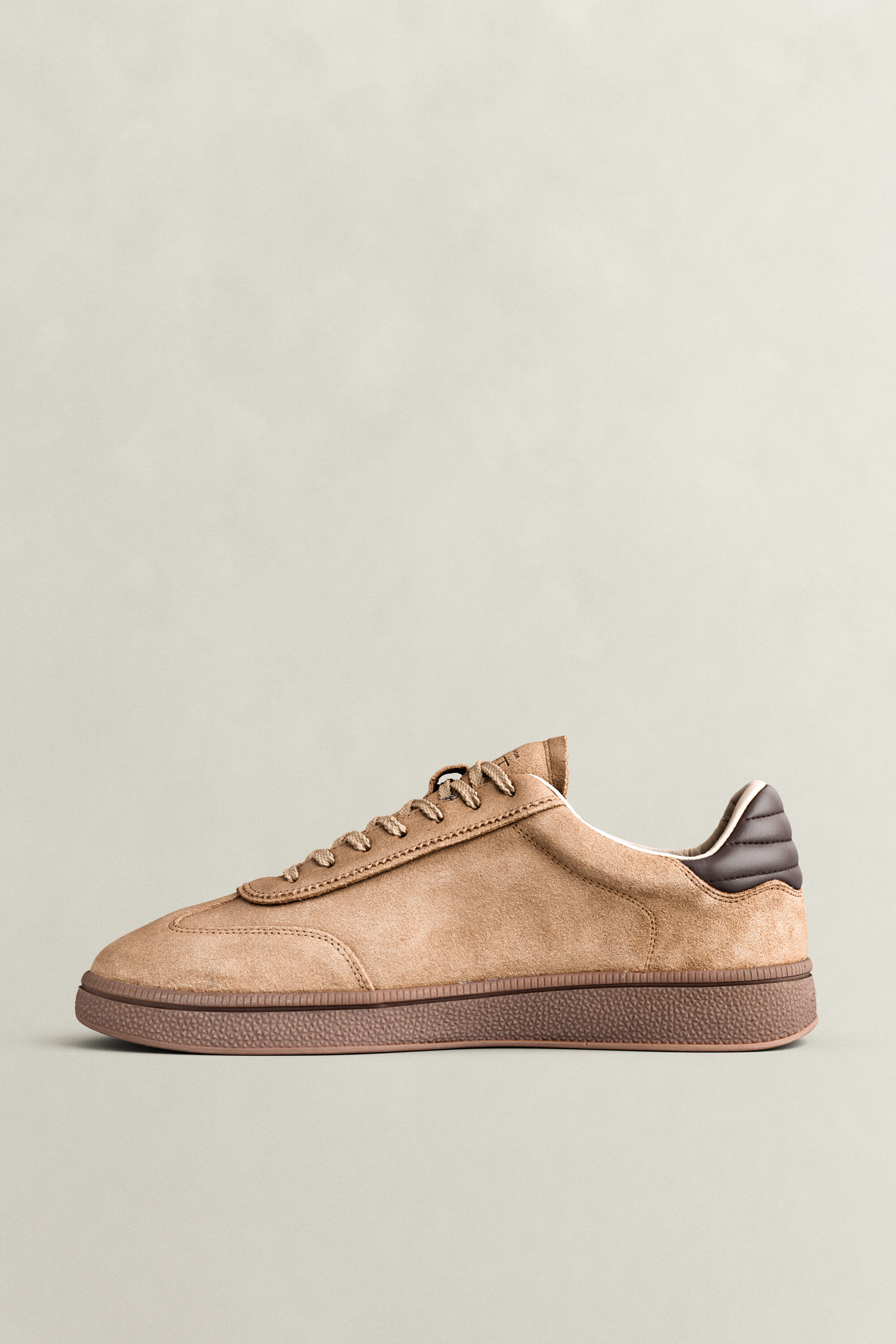 Cuzmo sneakers i ruskind