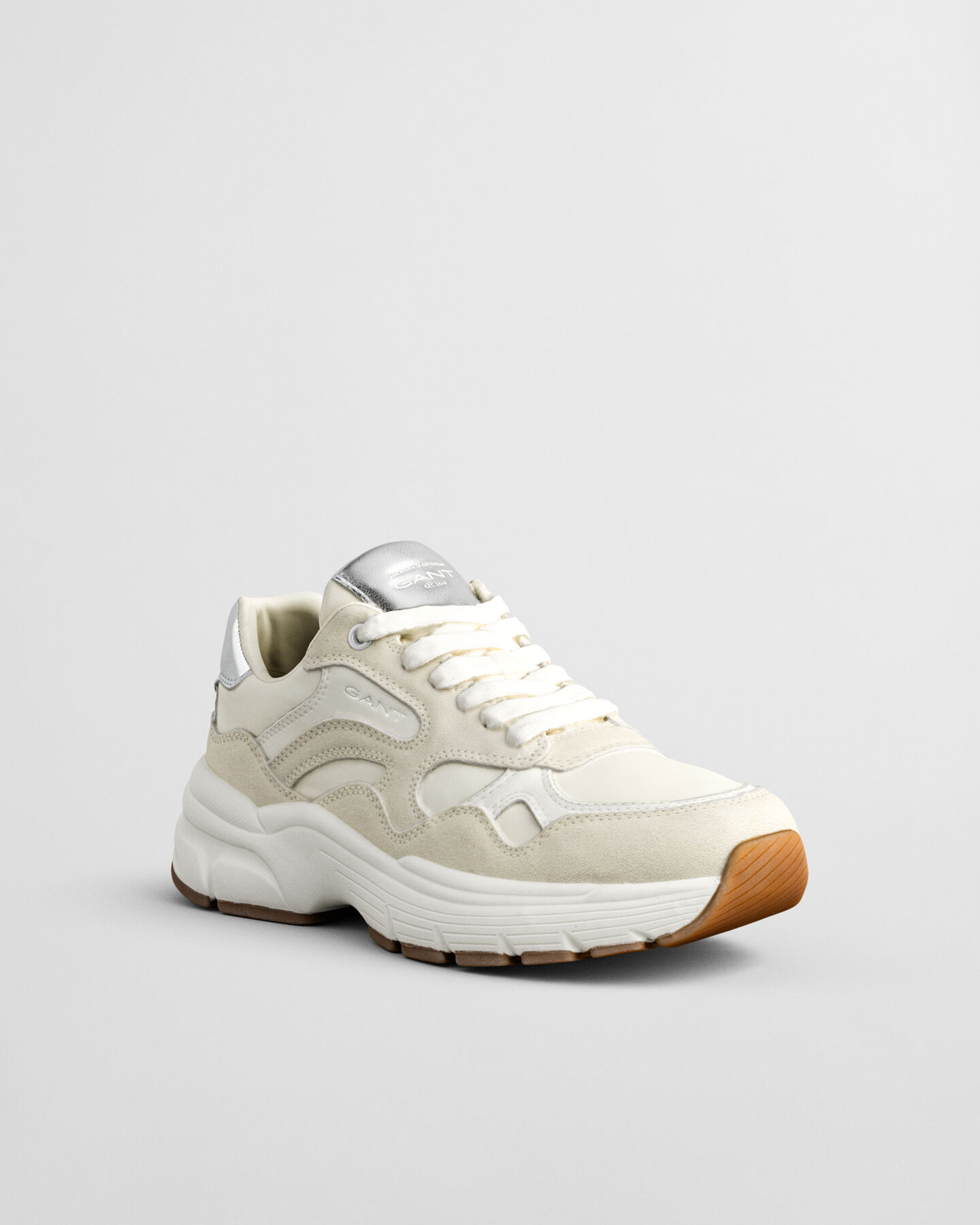 Neuwill sneakers af nylon og ruskind