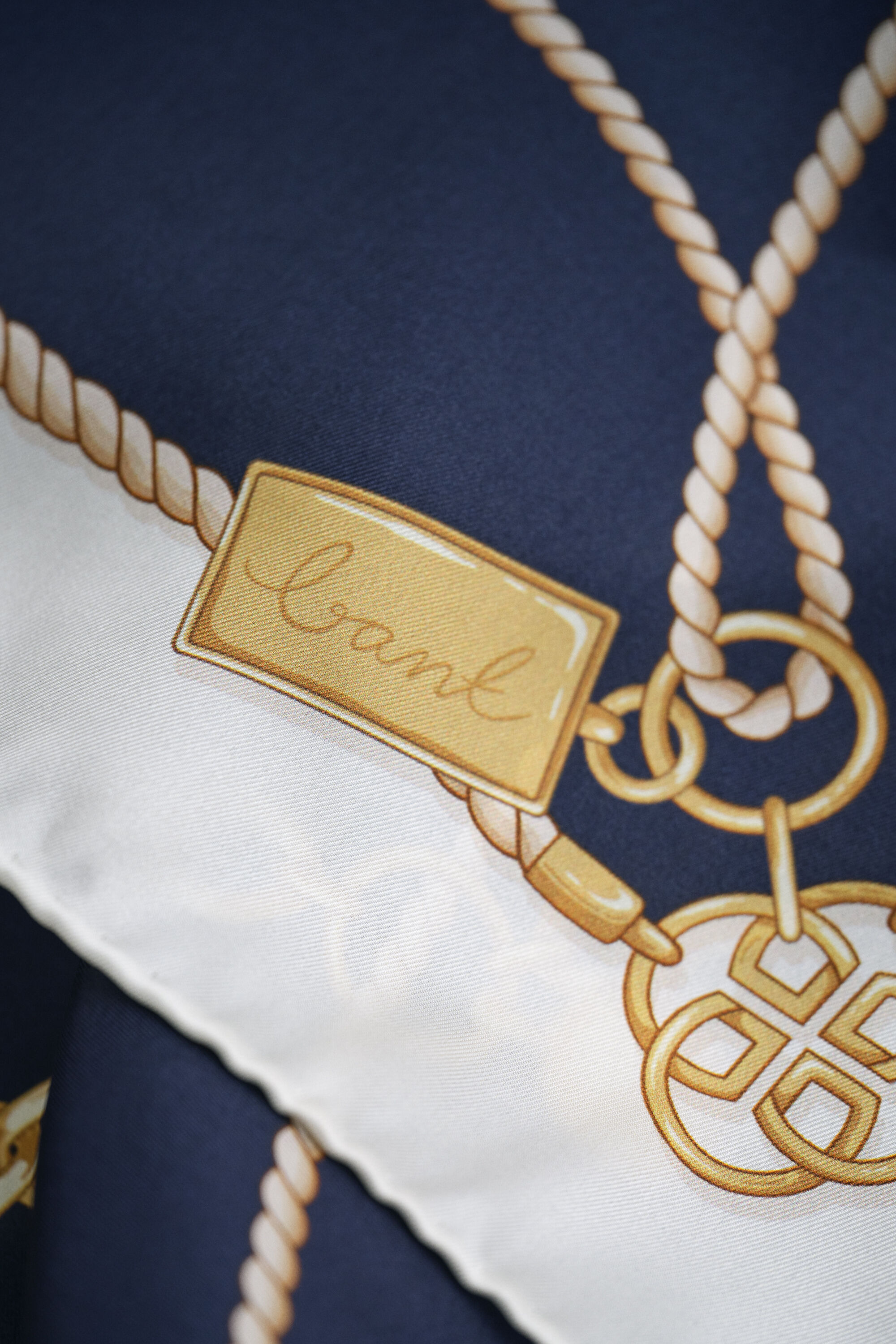 Silketørklæde med kædetryk