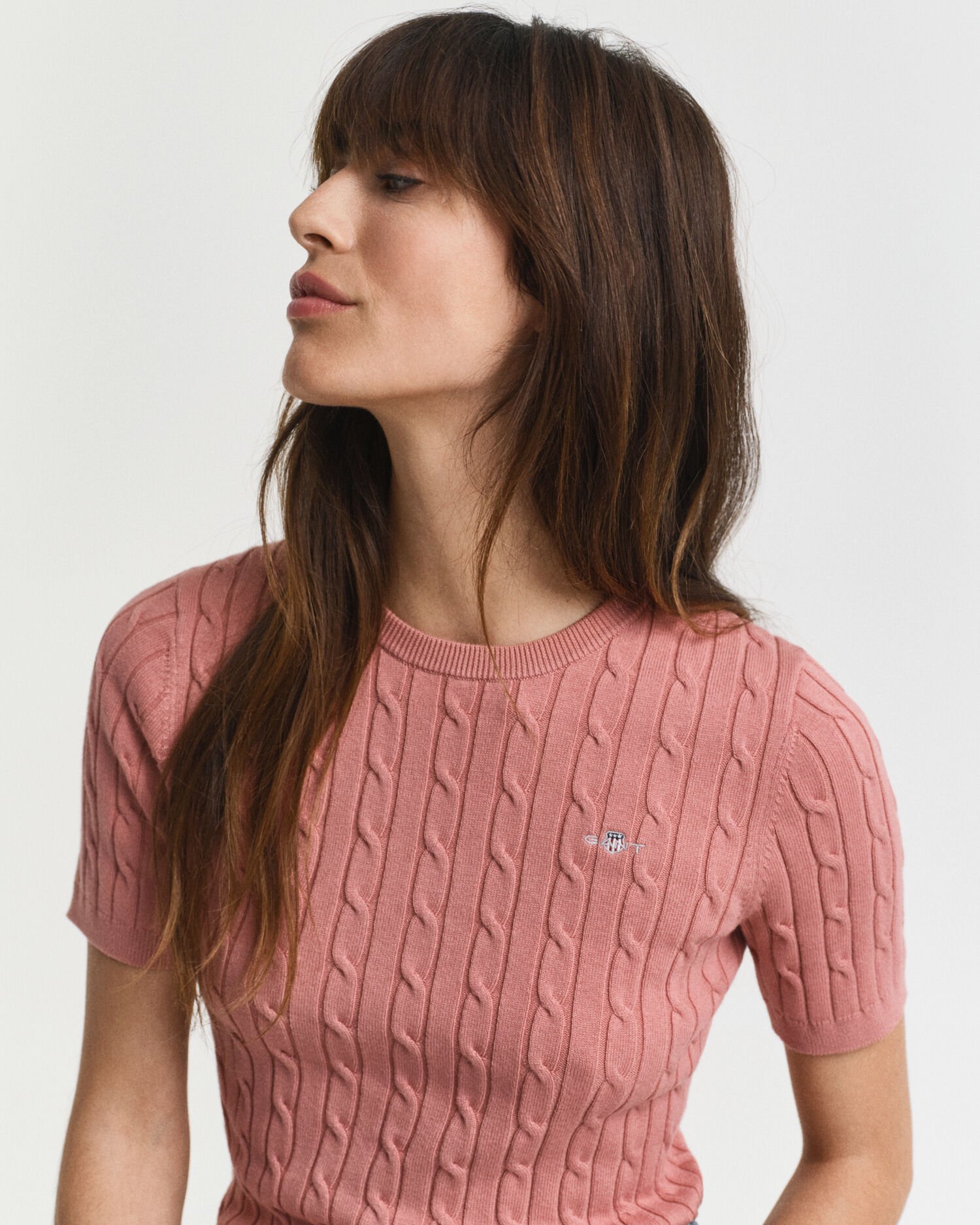 Kabelstrikket sweater med korte ærmer