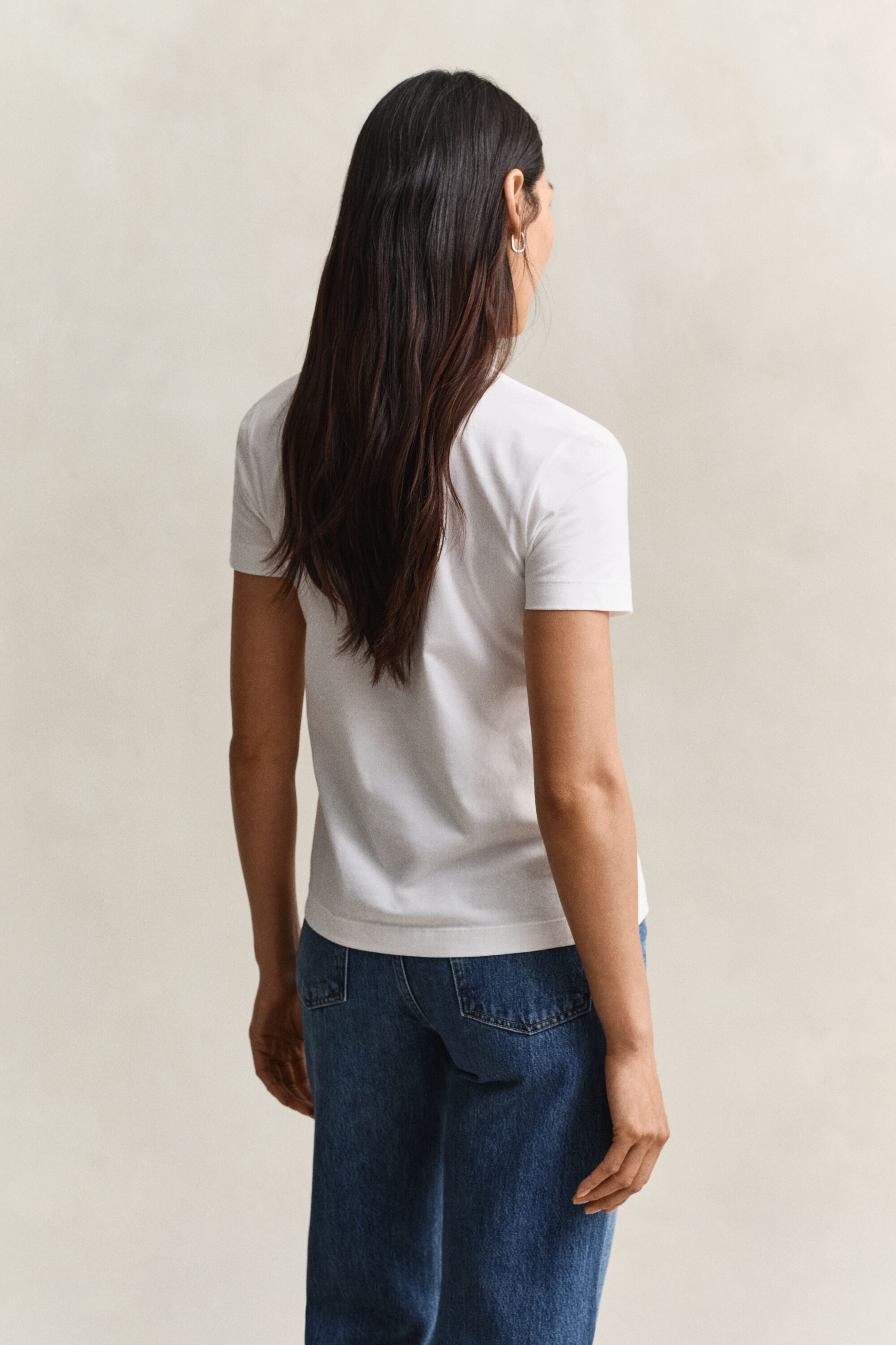 Shield T-shirt med V-hals