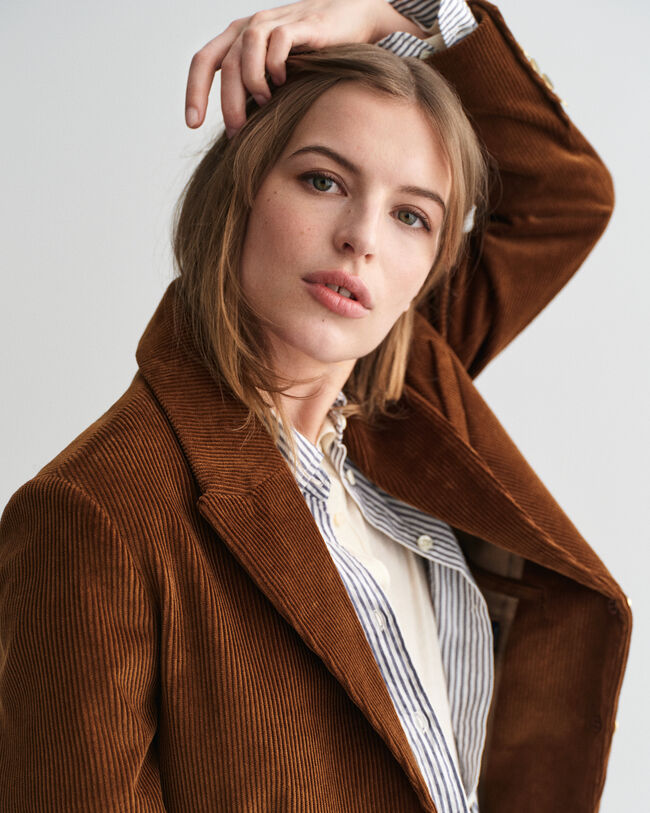 Regular fit blazer i jernbanefløjl