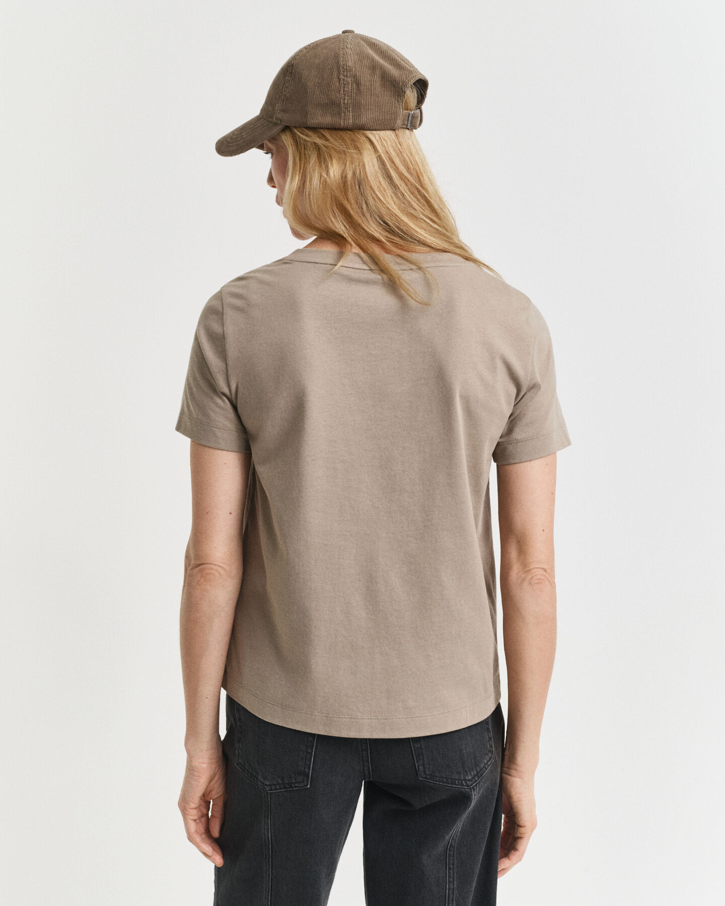 Shield T-shirt med V-hals