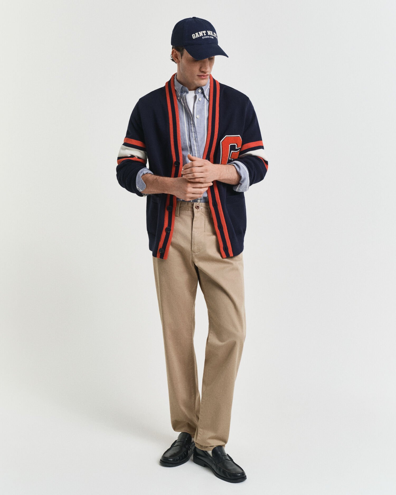 Regular fit chinobukser af twill