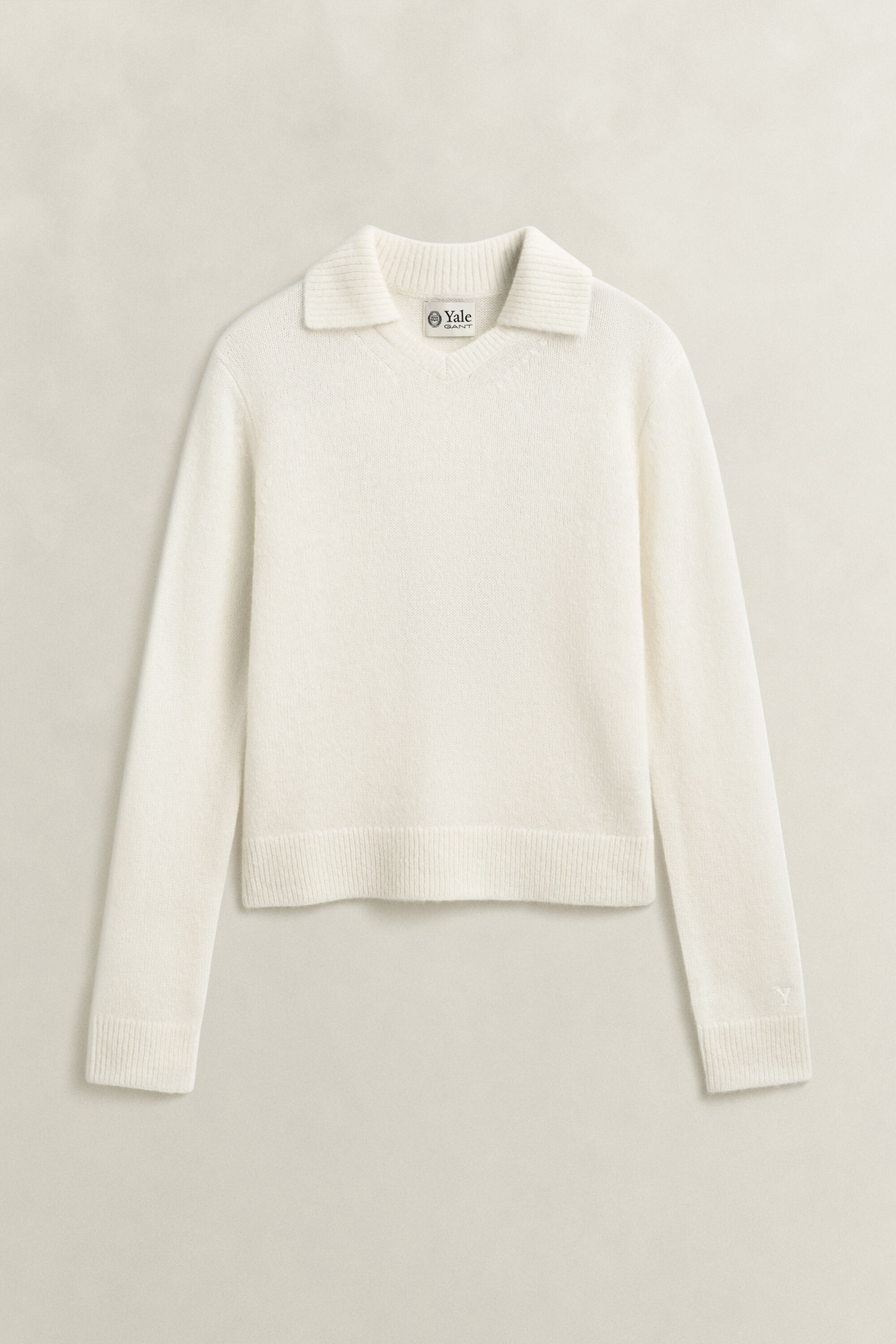 Gant x Yale sweater med V-hals