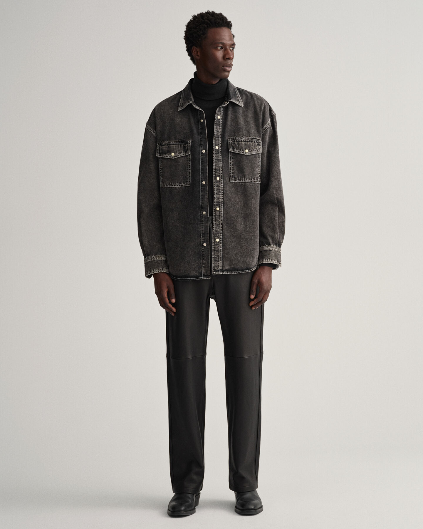 Oversized tungt vasket denim-skjorte