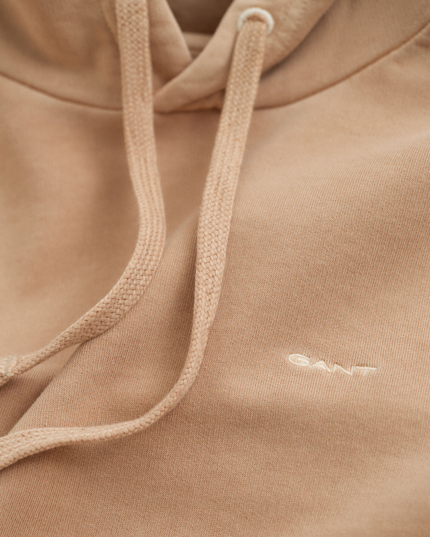 Sunfaded h&aelig;ttetr&oslash;je