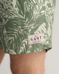 Classic fit badeshorts med Tropical Leaves-tryk