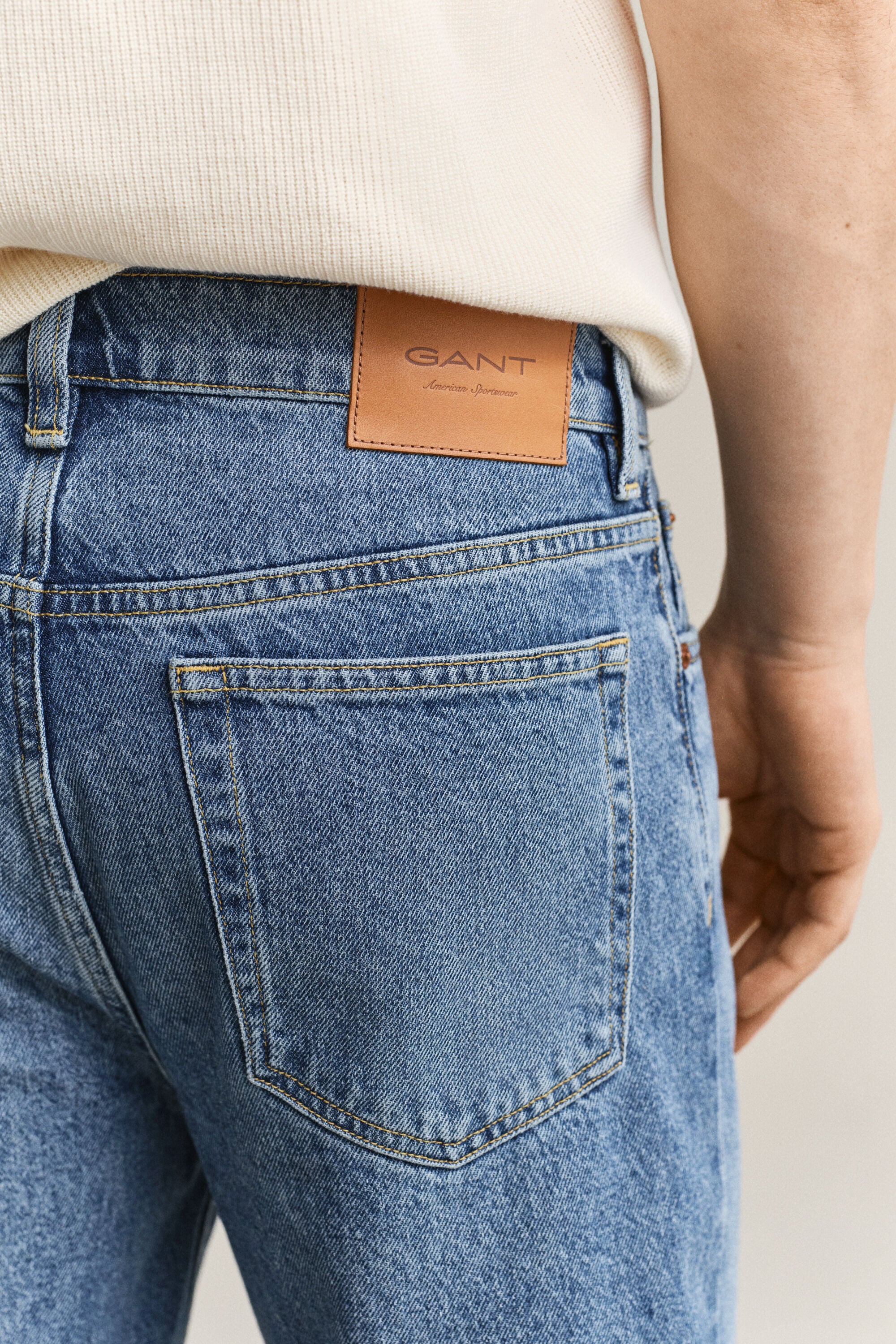 Straight fit jeans