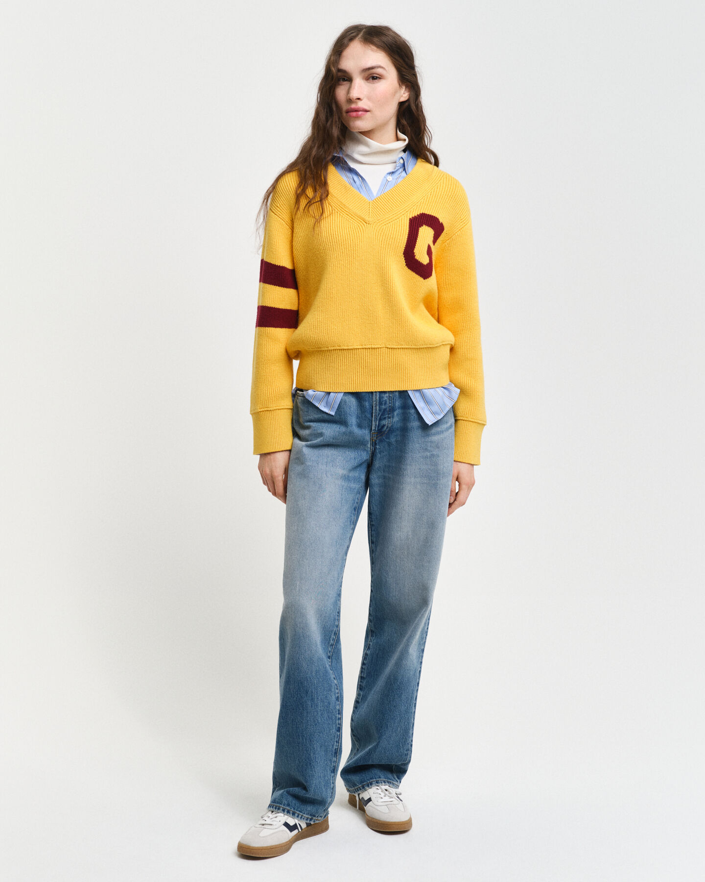 GANT Varsity sweater med V-hals