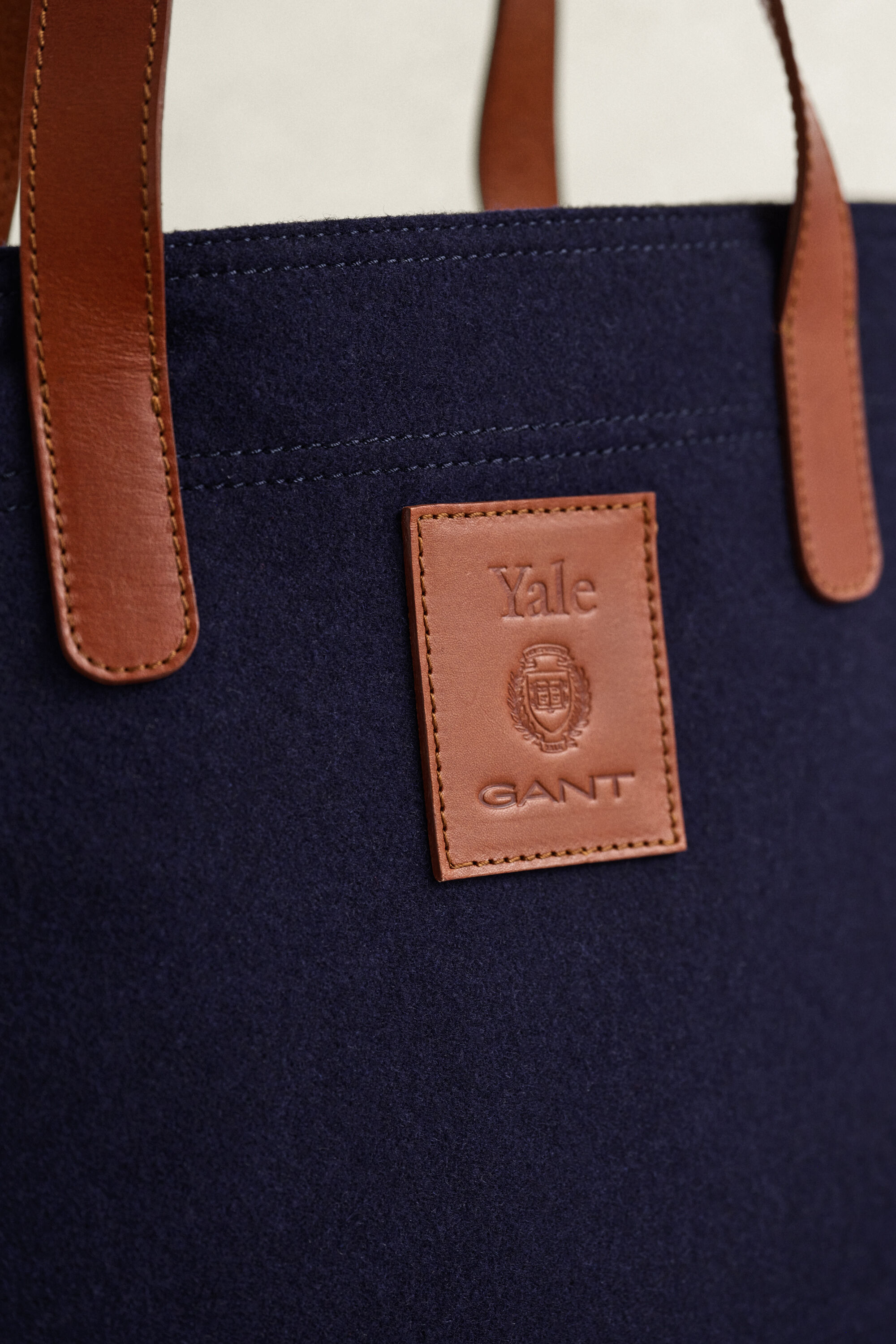 Gant x Yale Melton posetaske