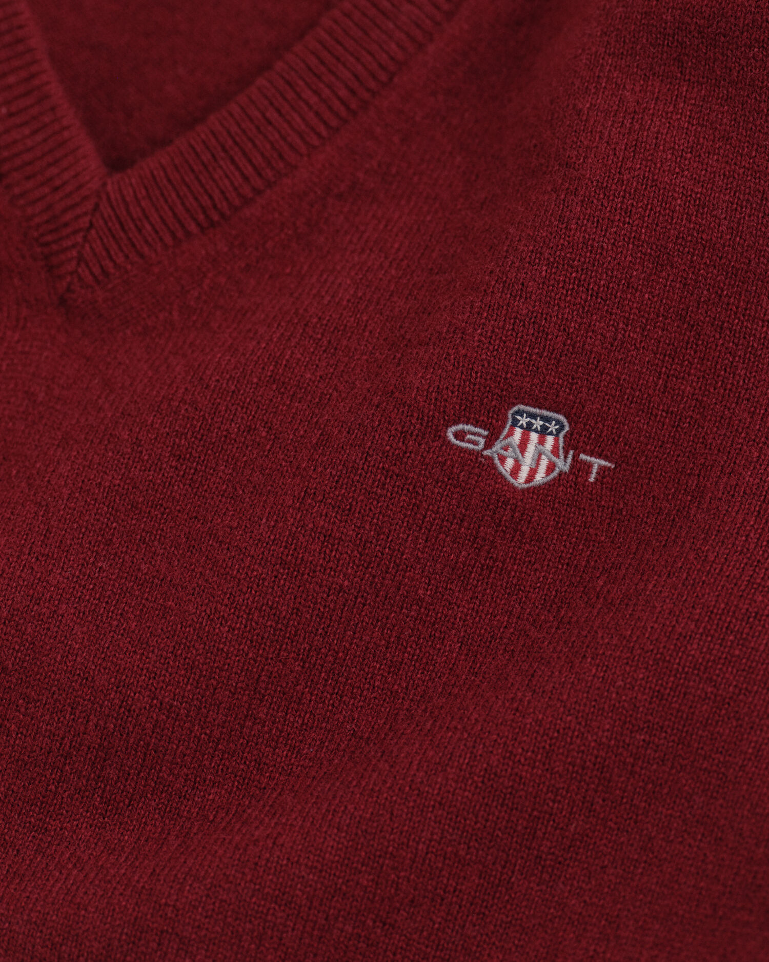 Sweater med V-hals af ekstra fin lammeuld