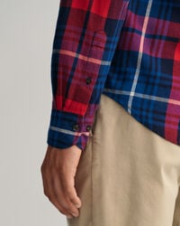 Regular fit skotskternet flannelskjorte