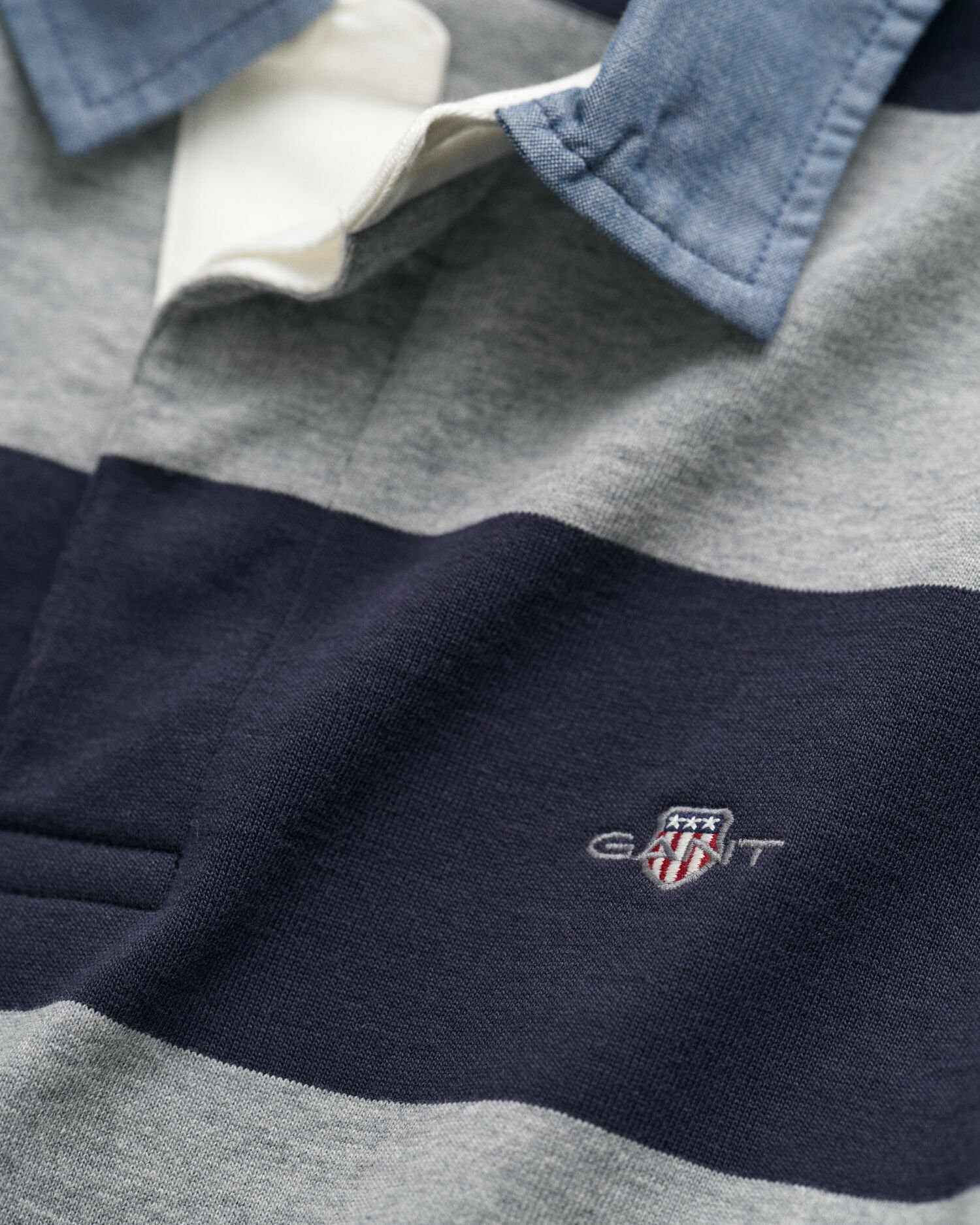 Stribet Heavy Rugger med krave i chambray