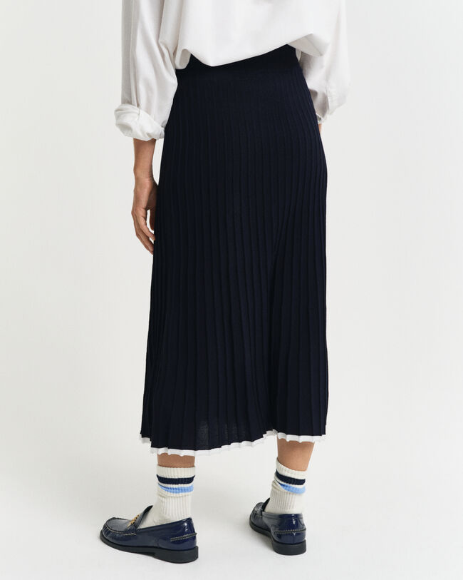 Strikket viskosenederdel