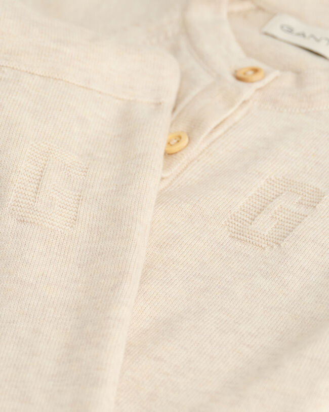 Baby gaves&aelig;t med cardigan og bukser