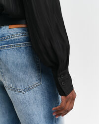 Regular fit satin skjorte med striber