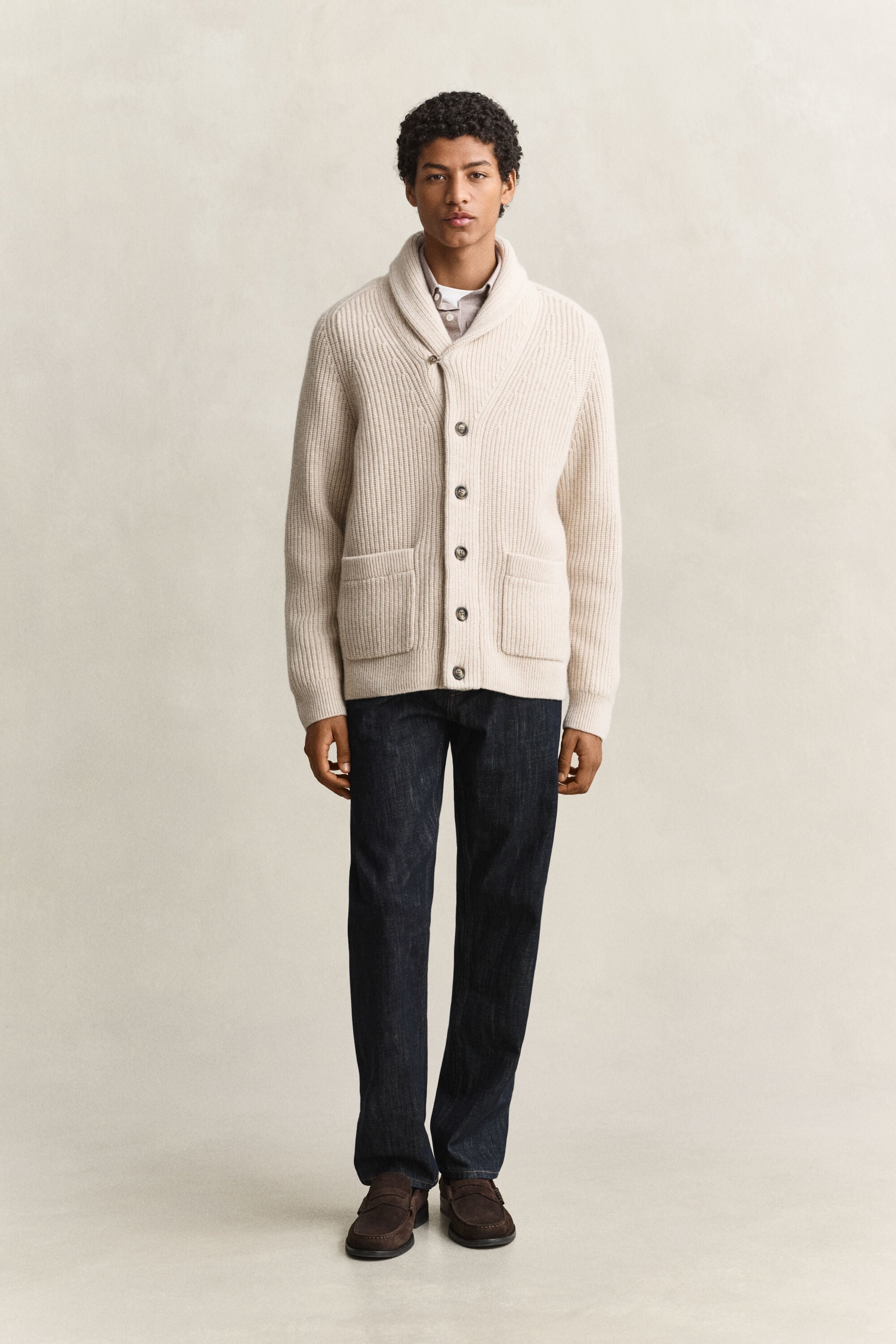 Ribstrikket cardigan i uldblanding