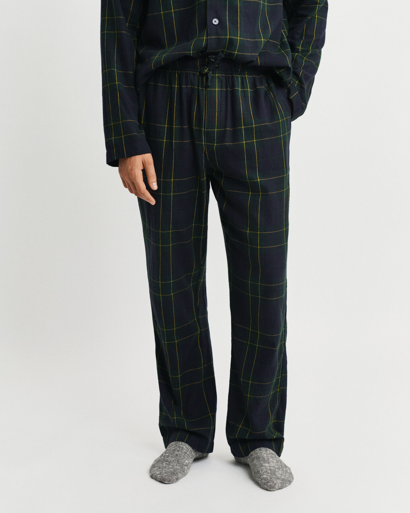 Ternet pyjamassæt af flannel i gaveæske