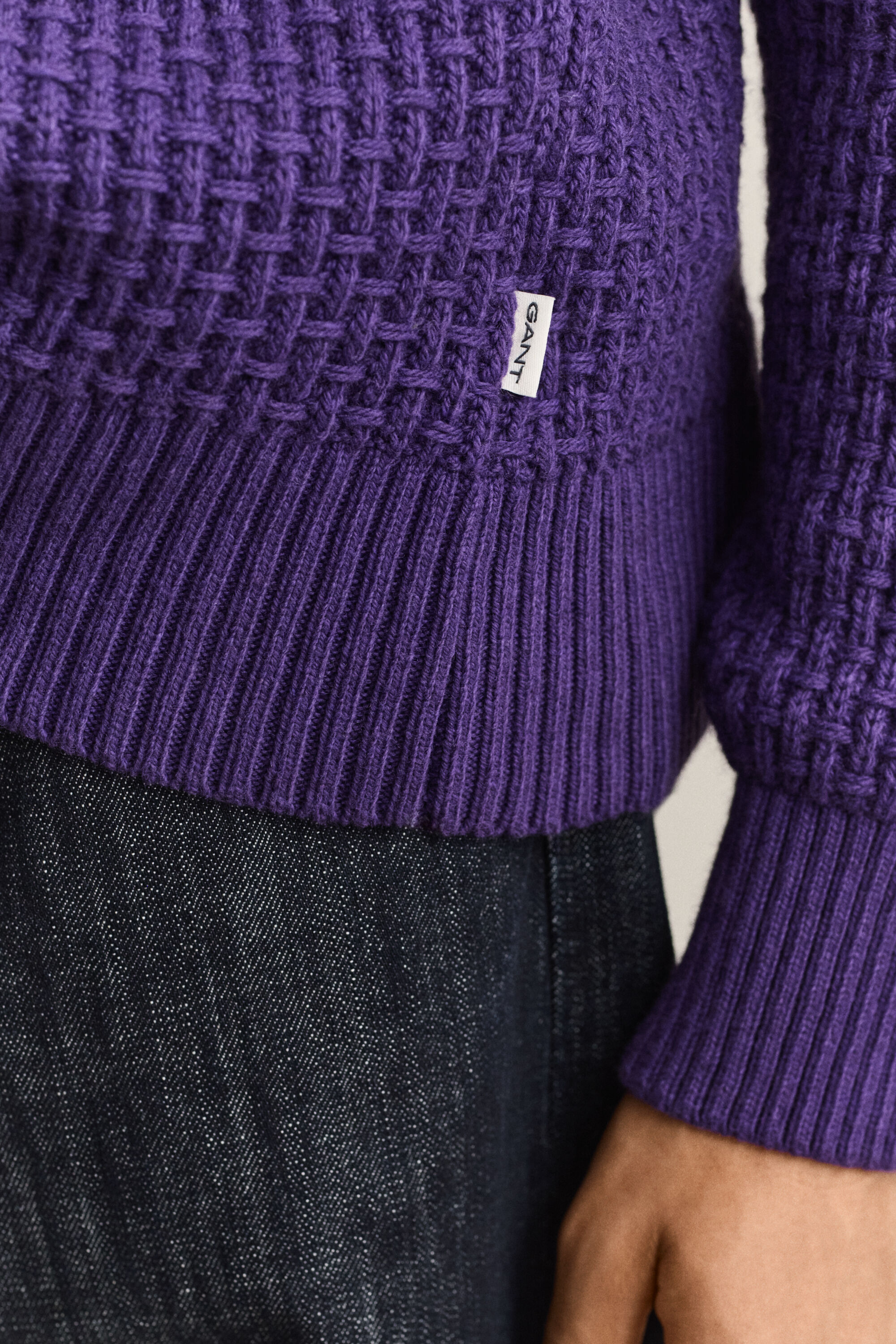 Tekstureret sweater i bomuld og uld med rullekrave