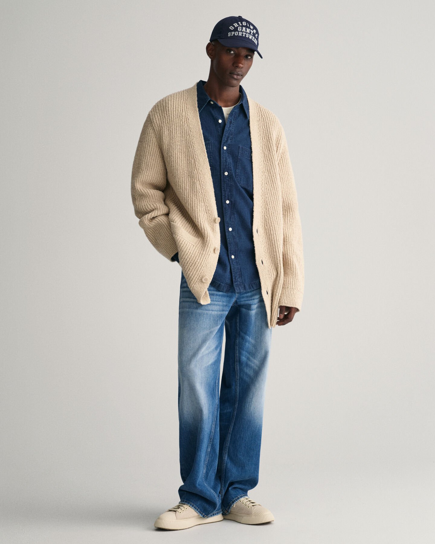 Ribstrikket cardigan i bouclé